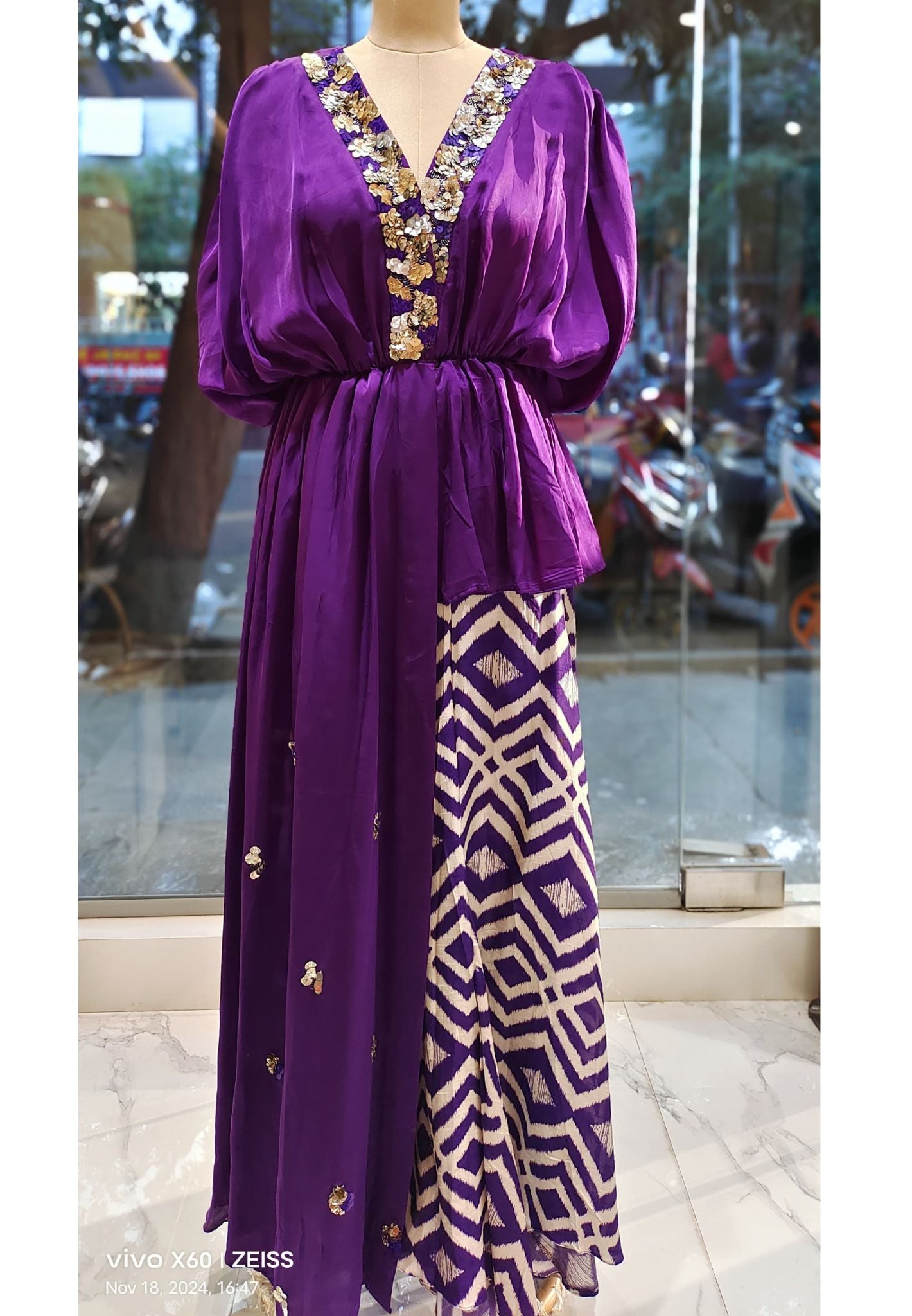 Stylish Indo western High Low Kaftan style Top with Abstract Print Bottom