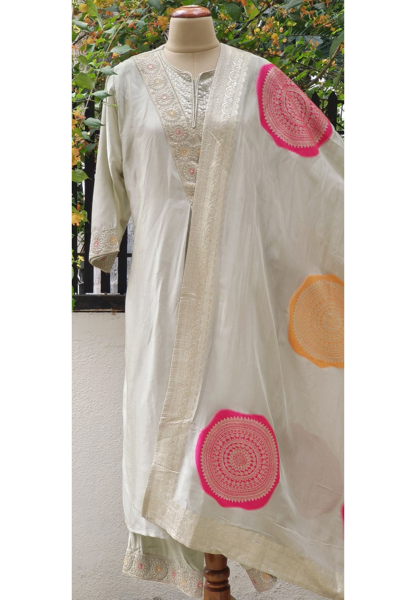 Embroidered V- Neck Pastel Silk Embroidered Kurta Pant Set with Mandala Motif Dupatta-07806-807