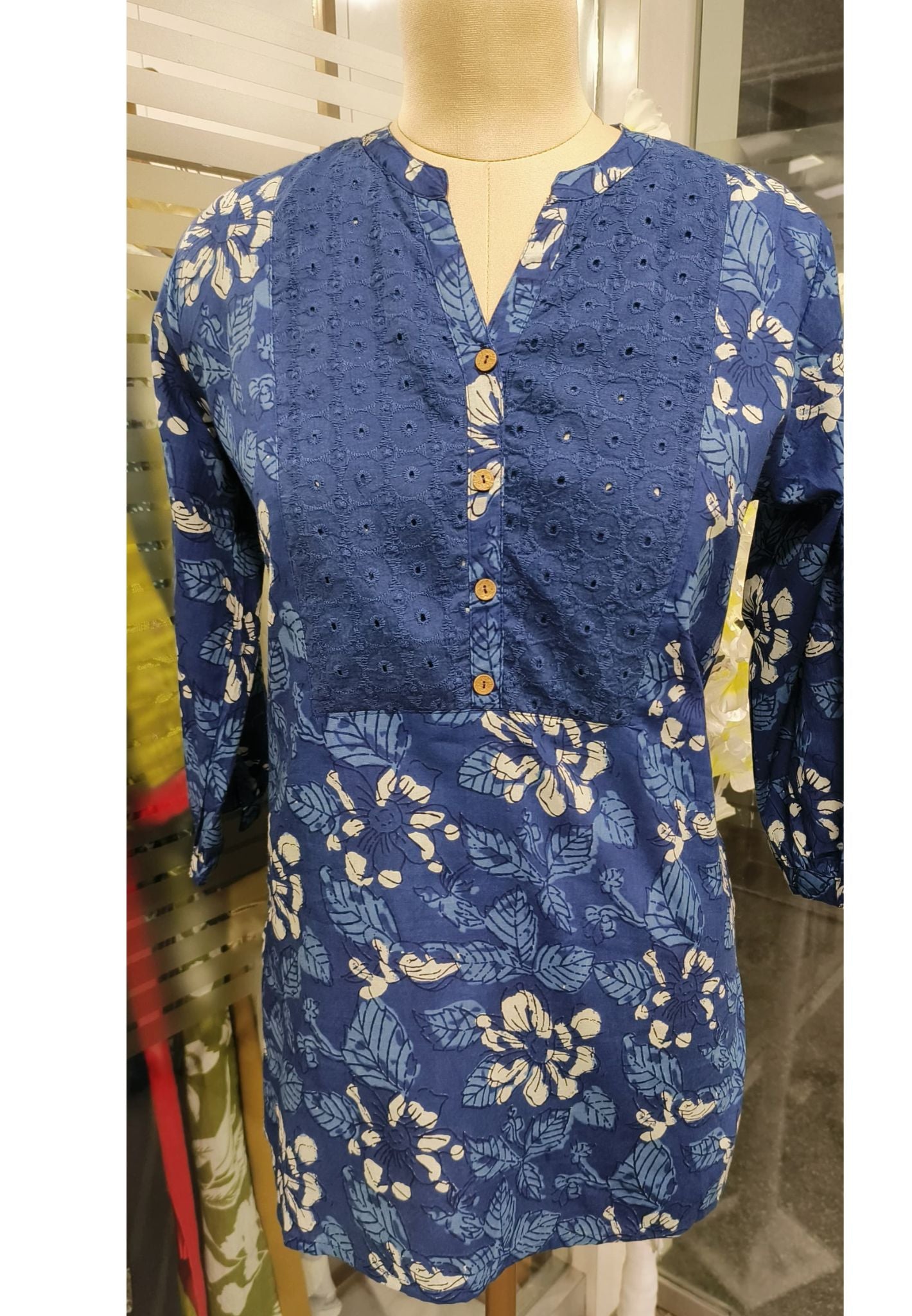 Beautiful Cotton Floral Printed Short Kurta-08037
