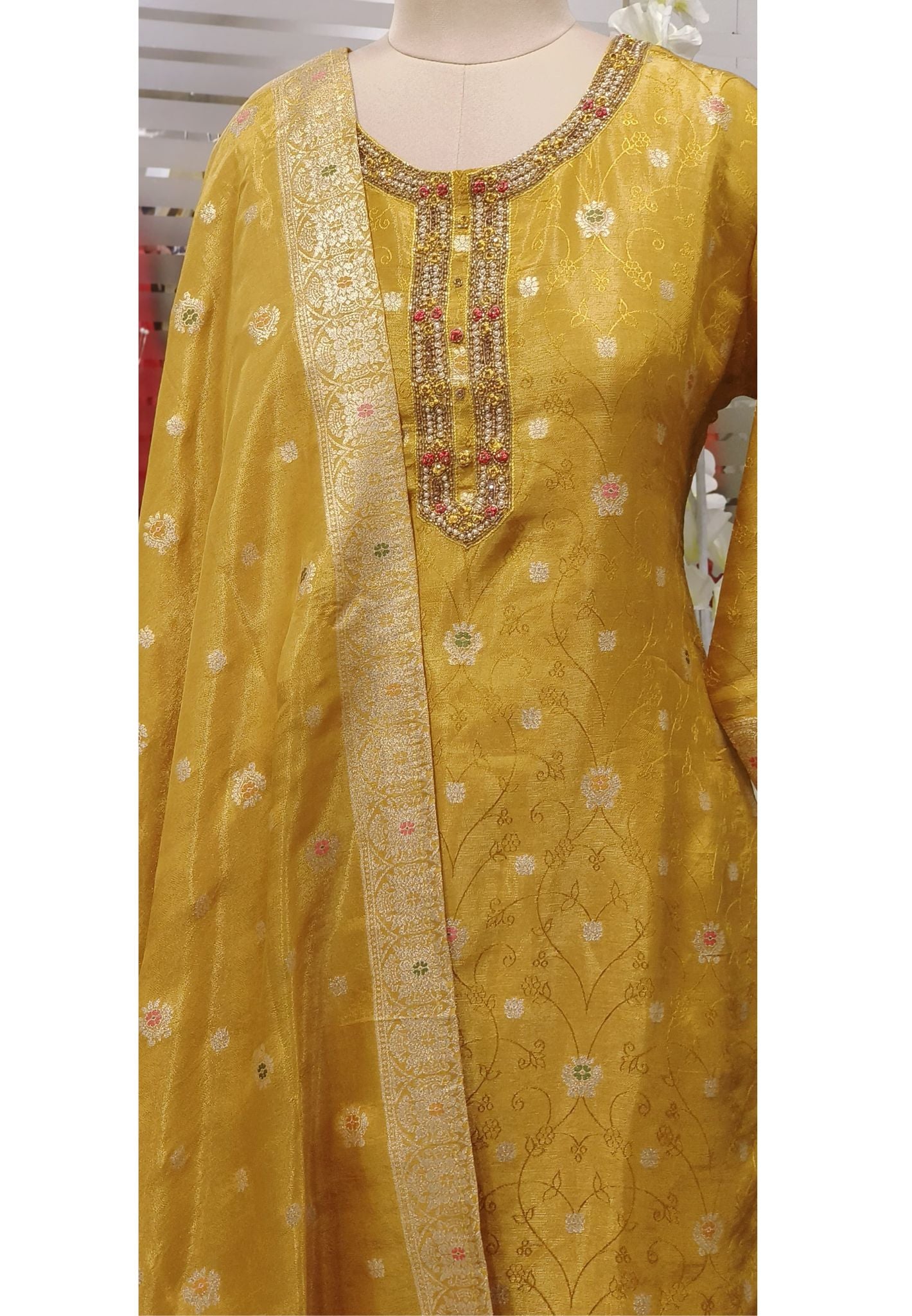 Beautiful Silk Neck Embroidery Full Set-06785
