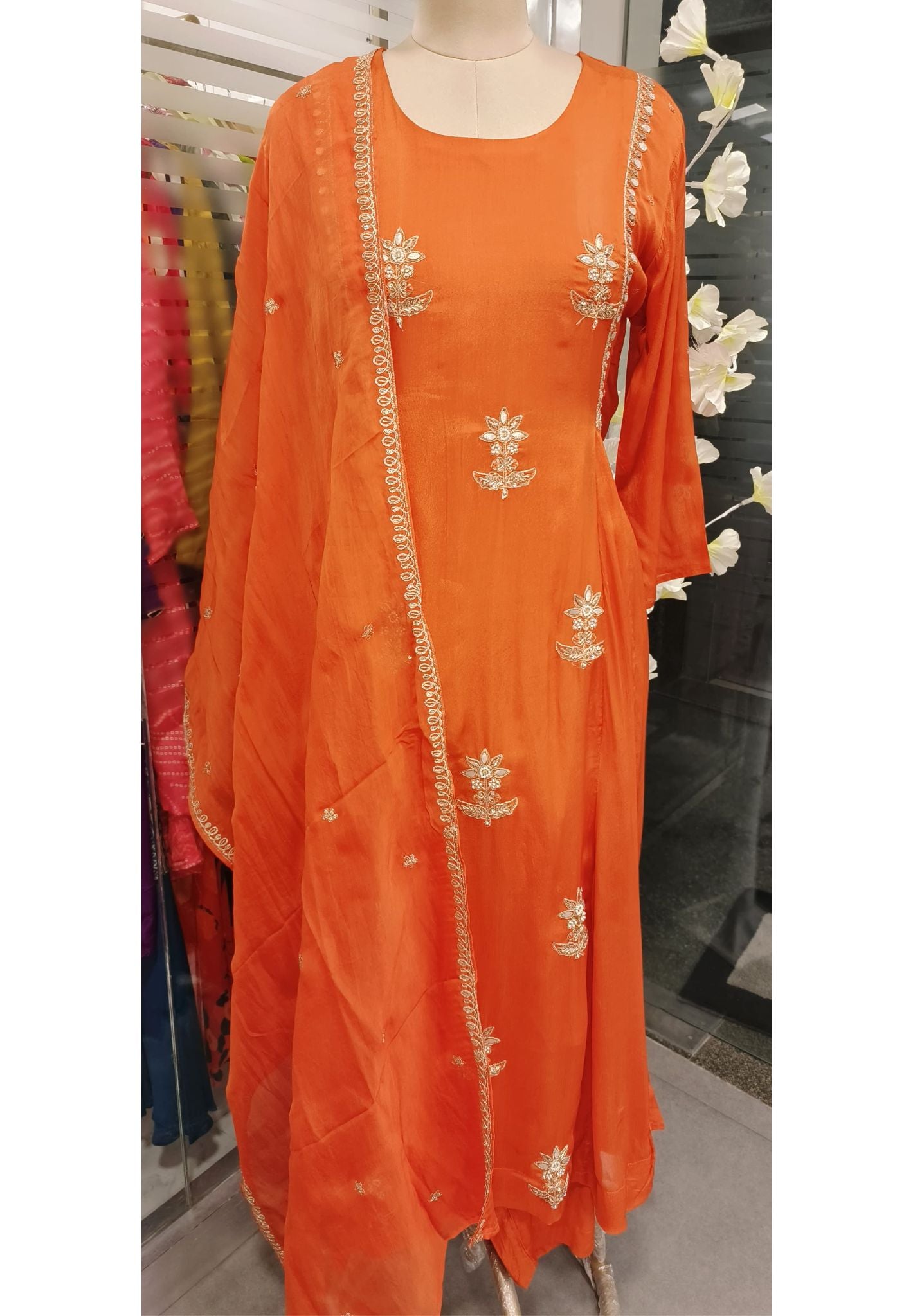 Pure Chinon Ganapati And Zardosi Embroidery Full Set-08253