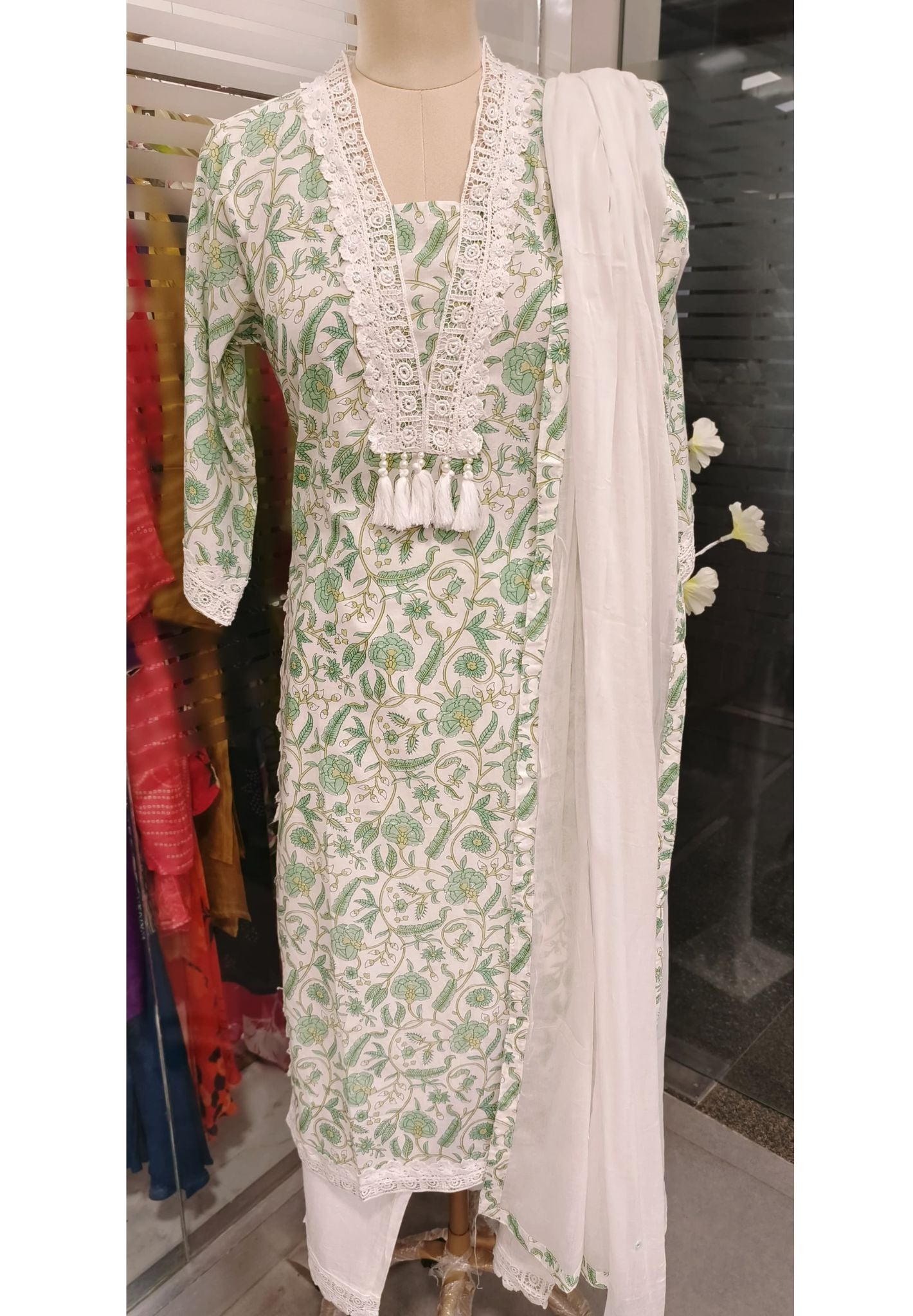 Crosia Lace Floral Printed Cotton Neck Embroidery Lace Kurta Pant and Dupatta-08245