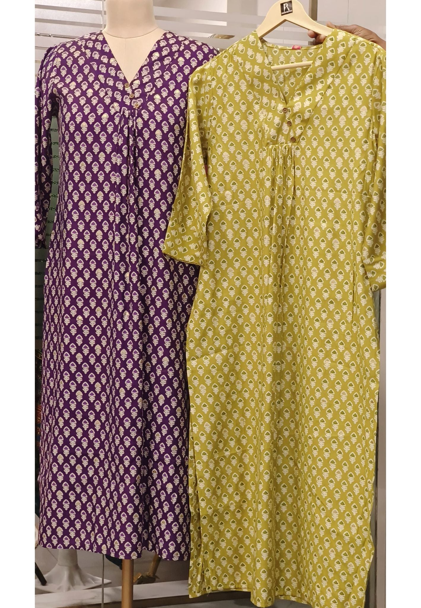 Mudal Muslin Printed with Foil print Only Kurti-08449-48