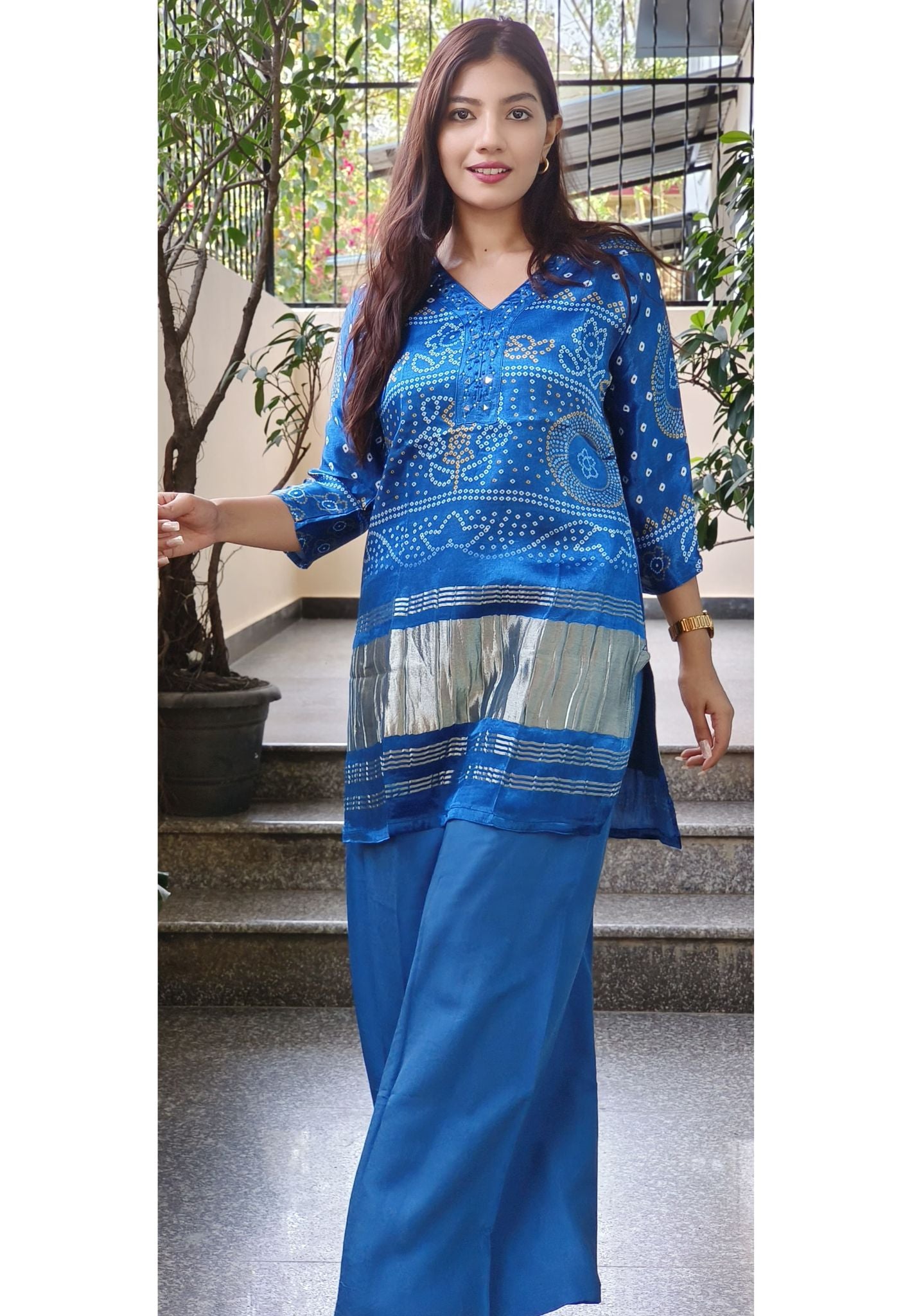 Elegant Crepe Bandhani Print Kurta Pant Set with real mirror Embroidery-08692