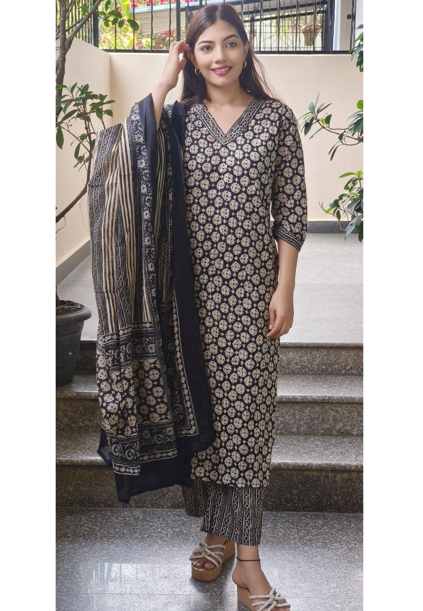 Printed Cotton V-Neck Full Suit Set in Printex Fabric – A Perfect Blend of Comfort & Style-09193
