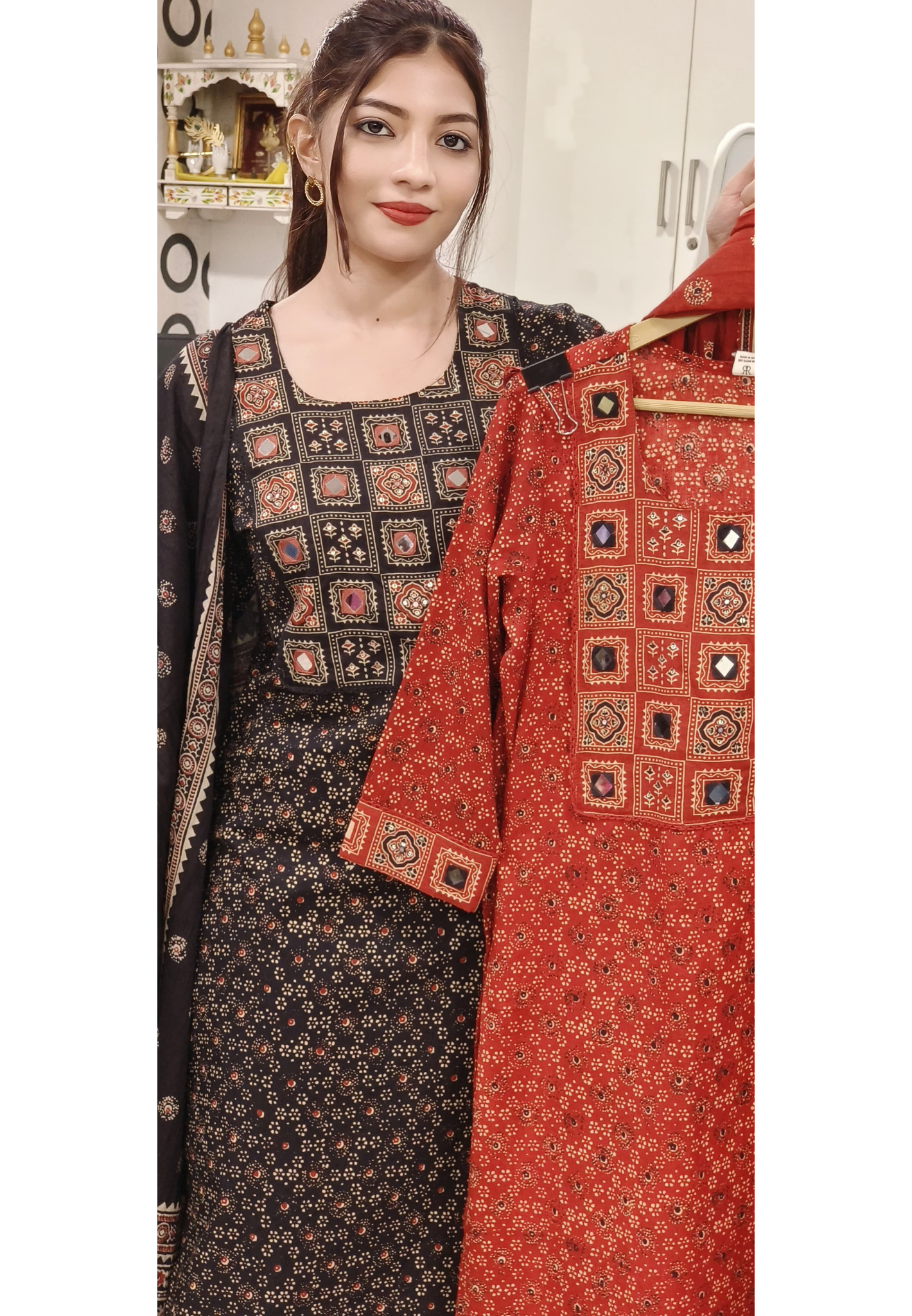 Printed kalamkari foil mirror work on Neck kurta with pant and dupatta B9300 09301