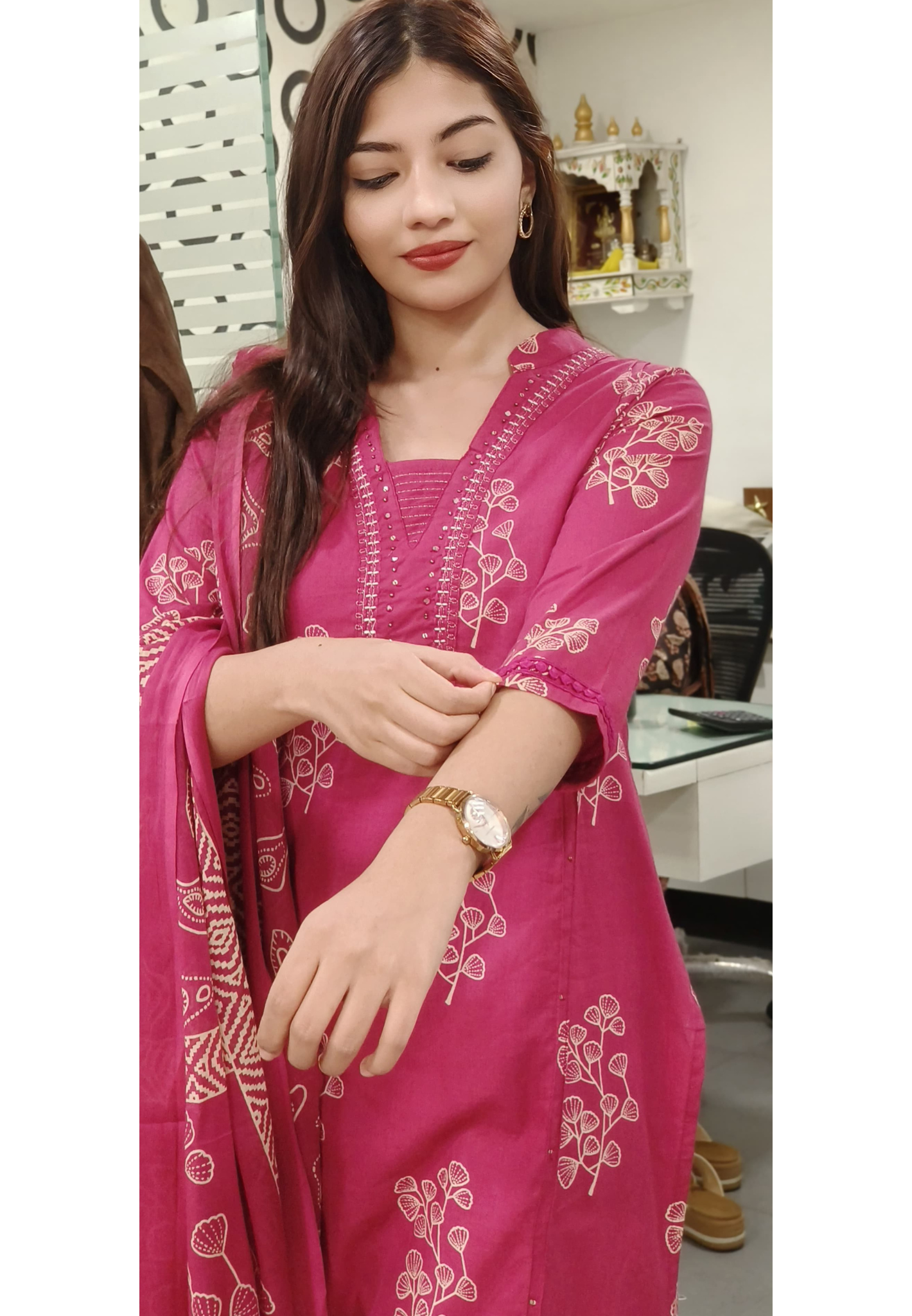 V-Neck Printed Cotton Full Suit Set – A Perfect Blend of Comfort & Style 09235,09237