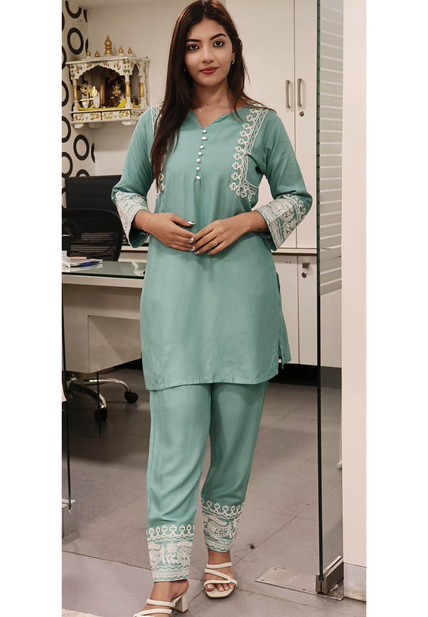 Elegant Thread embroidered Slub Cotton Cord Set-9524,9525,952,9526