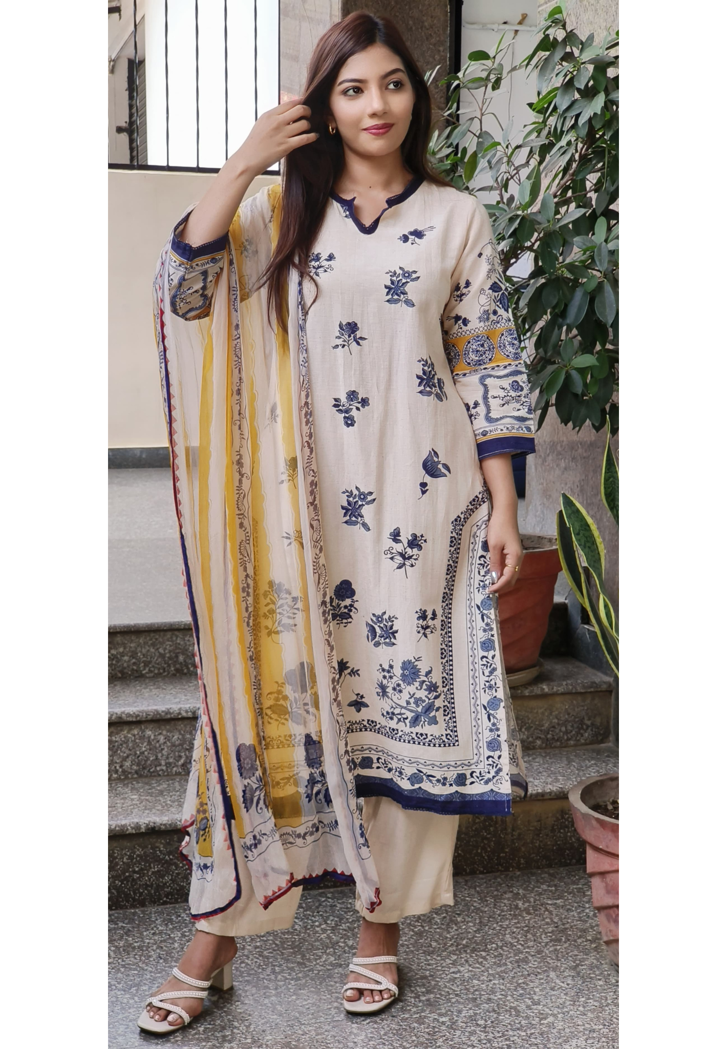 Black Floral linen Suit Set with organza Dupatta- 9450
