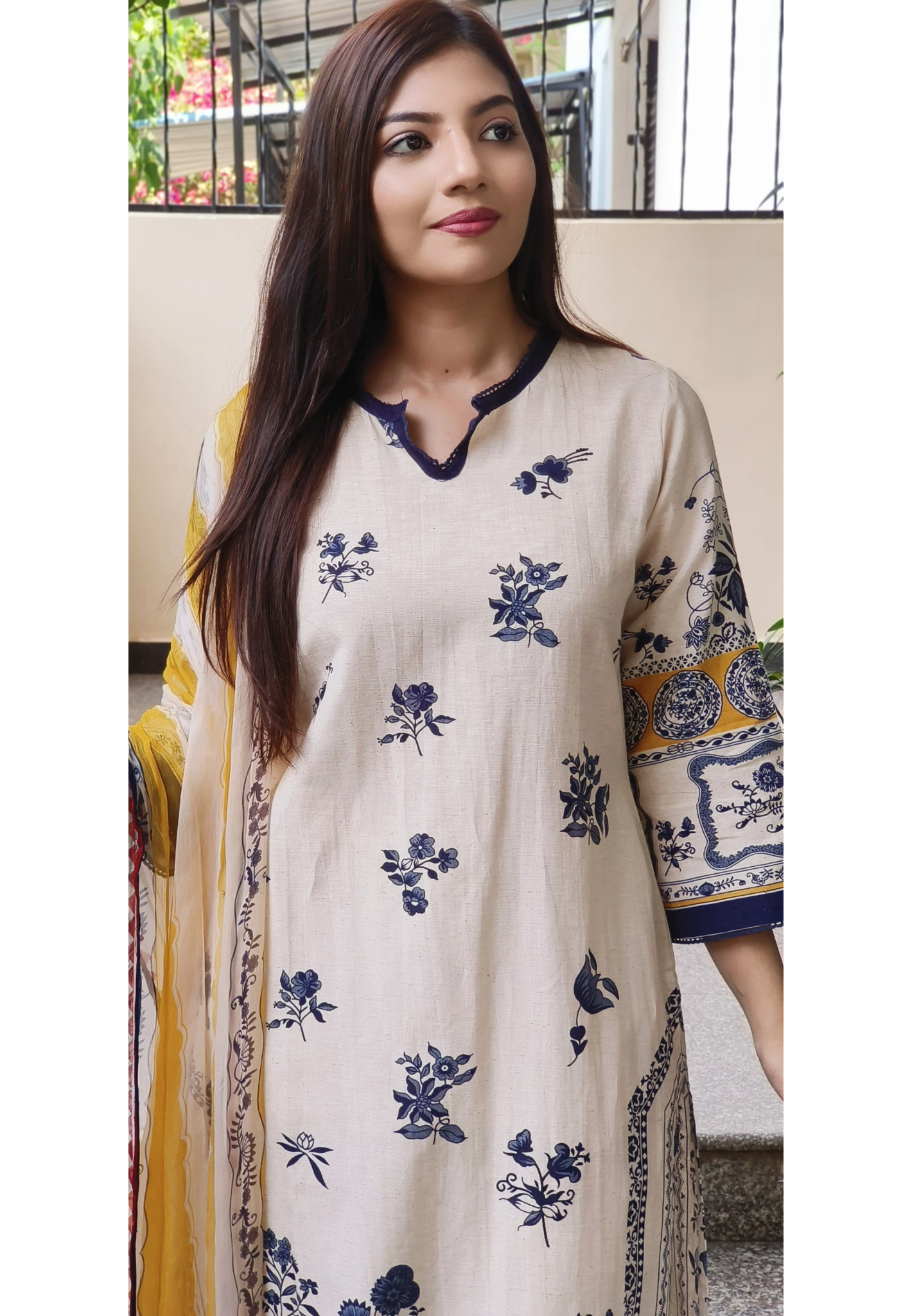 Black Floral linen Suit Set with organza Dupatta- 9450