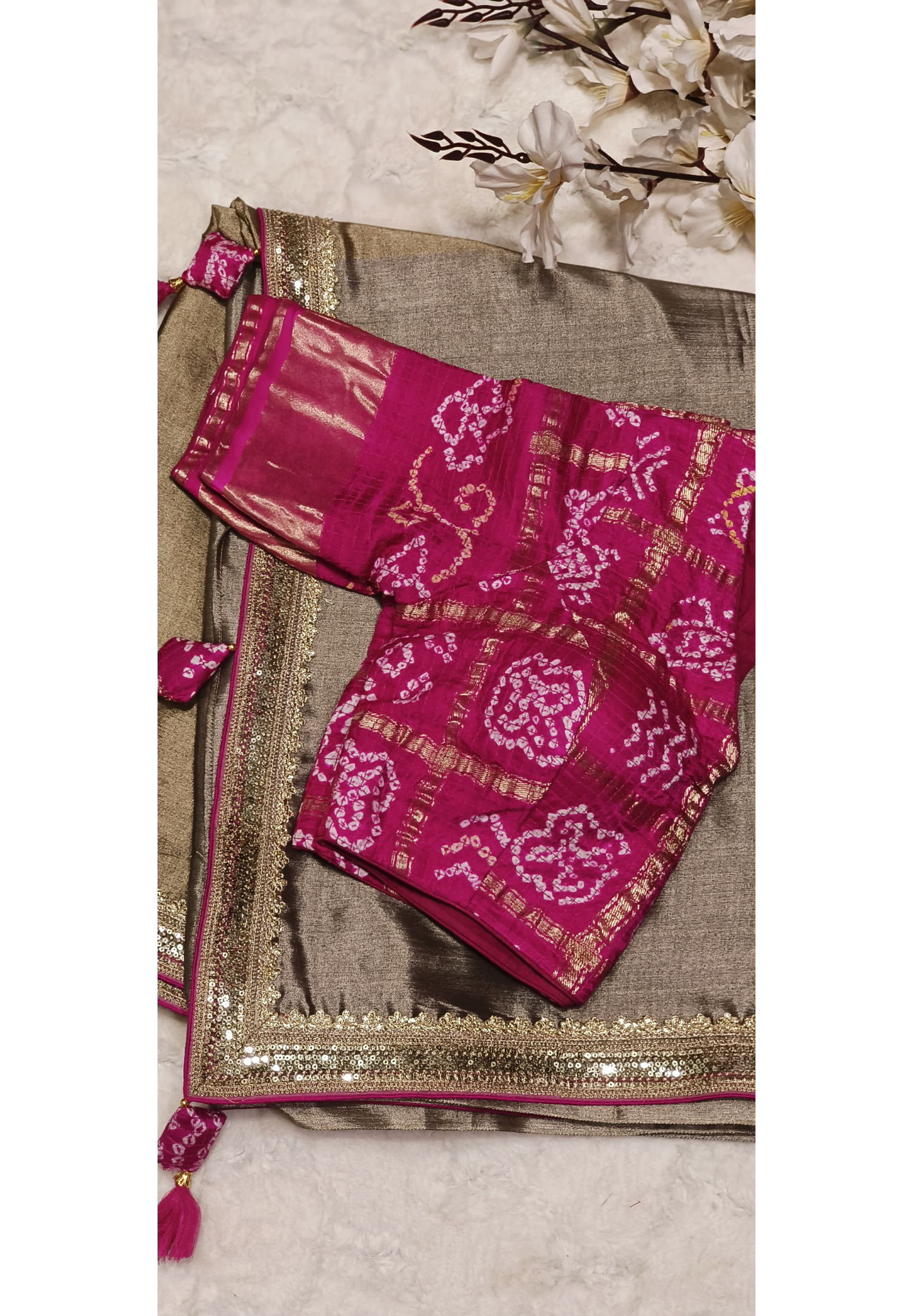 Designer Tissue Silk Plain Gold Dual Tone Silk Saree with Vibrant Bandhani Padded Stiched  Blouse
