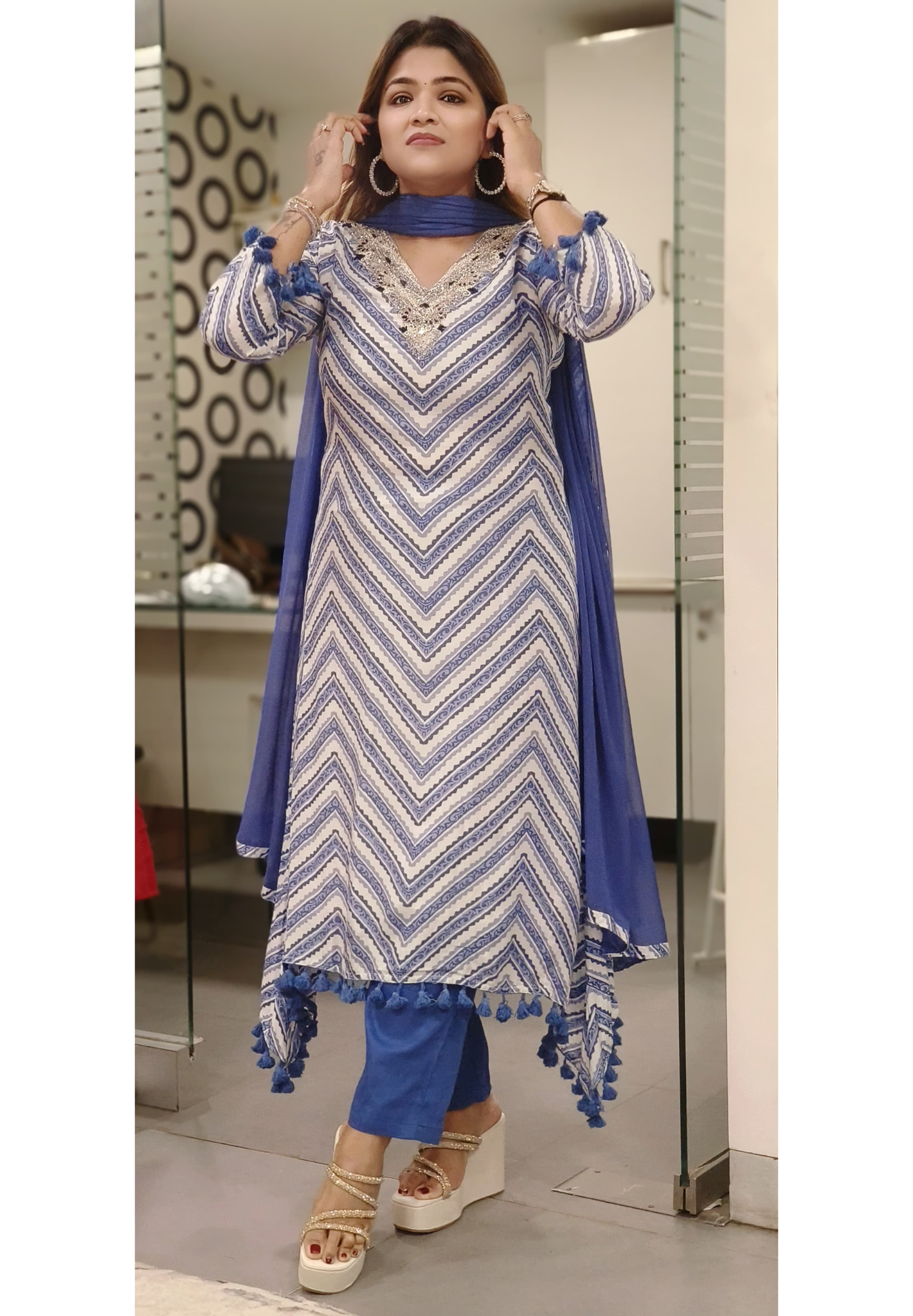 Elegant Lehriya Muslin Hi low Style Kurta Full Set with Handwork Detailing Tassel Accents