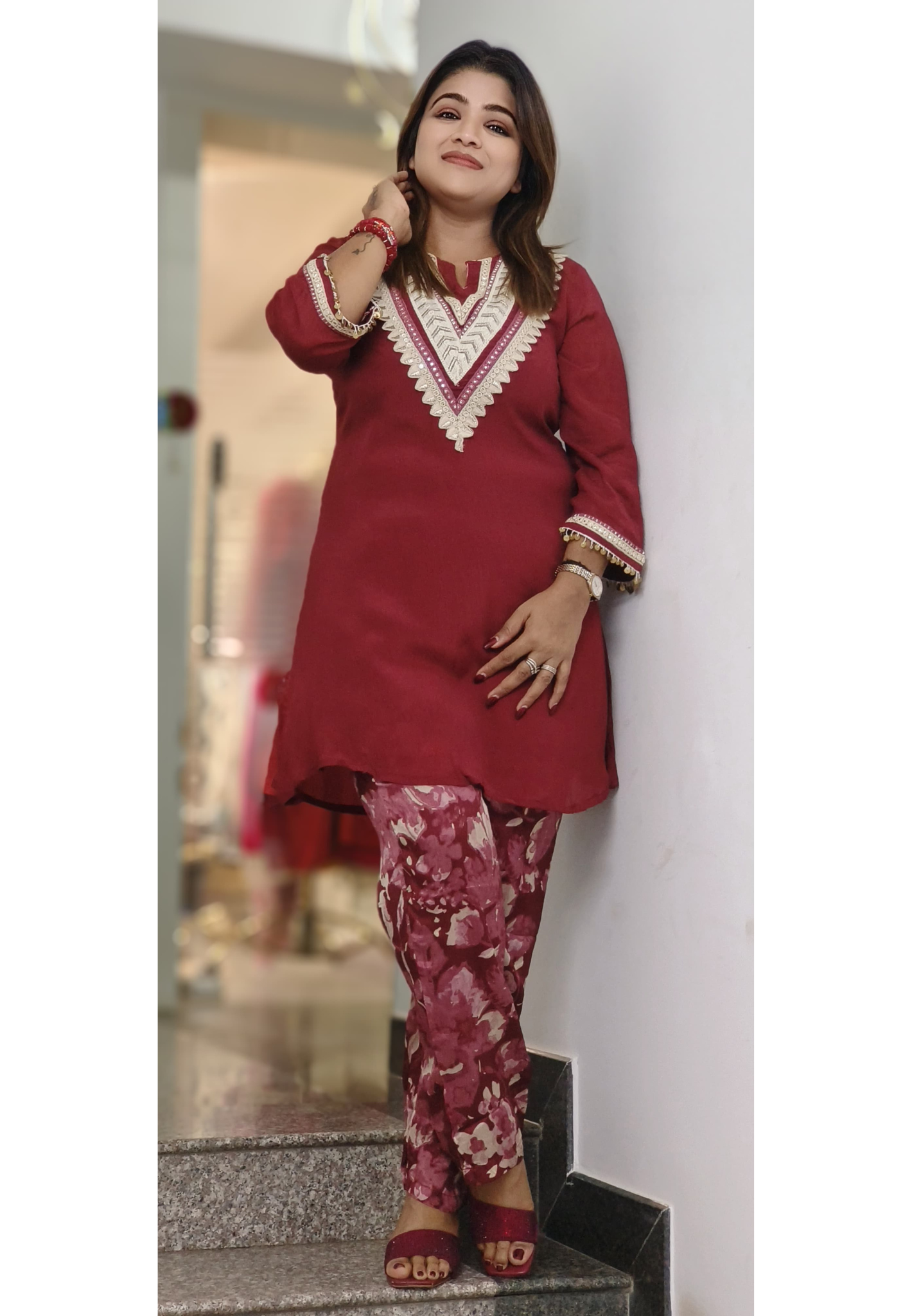 Foil Mirror Thread Work V-Neck Kurta Pant Set