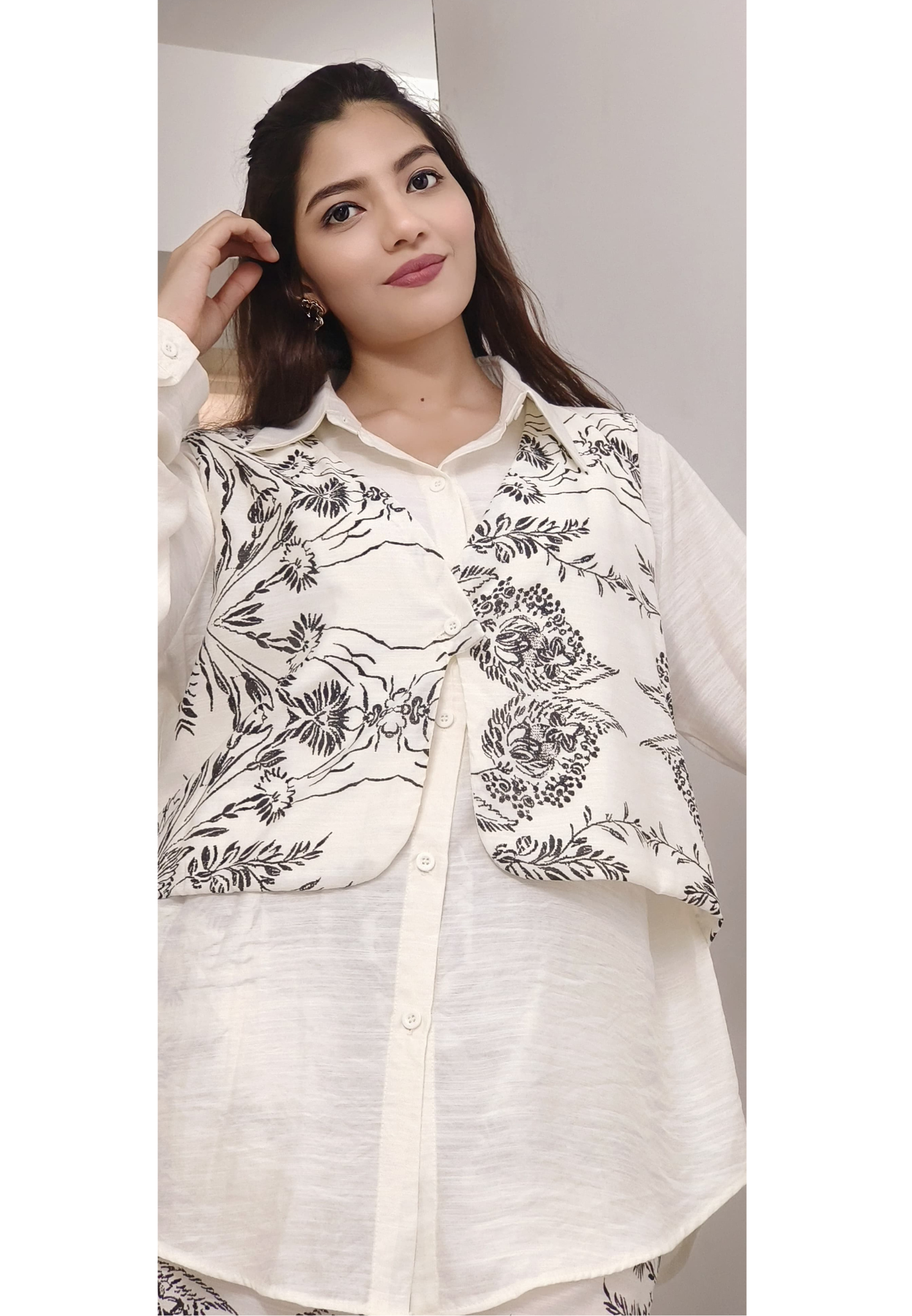 Regal Muse Embroidered Linen Co-Ord Set