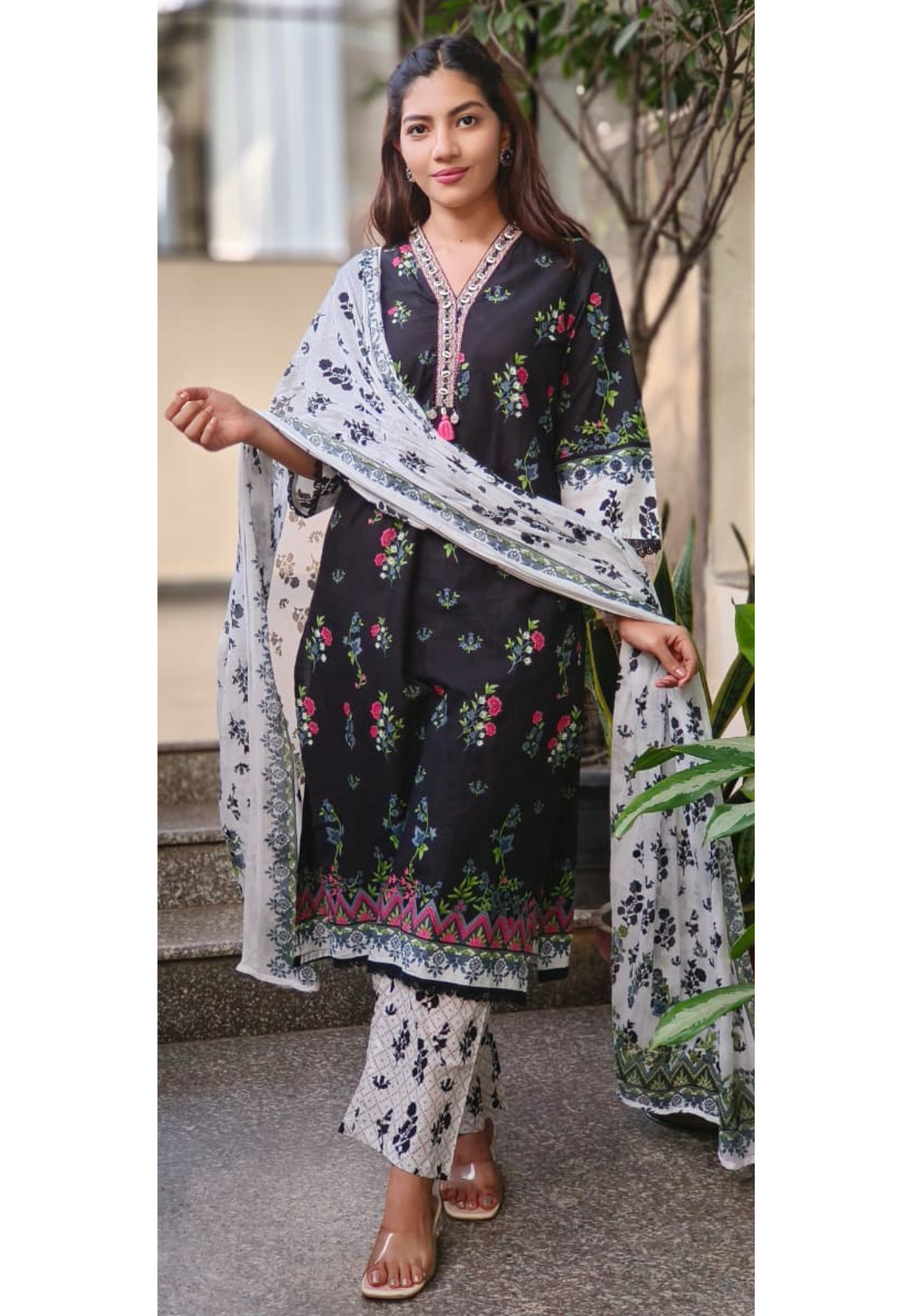 Chevron Floral Printed Full Suit Set With Dupatta- 10538