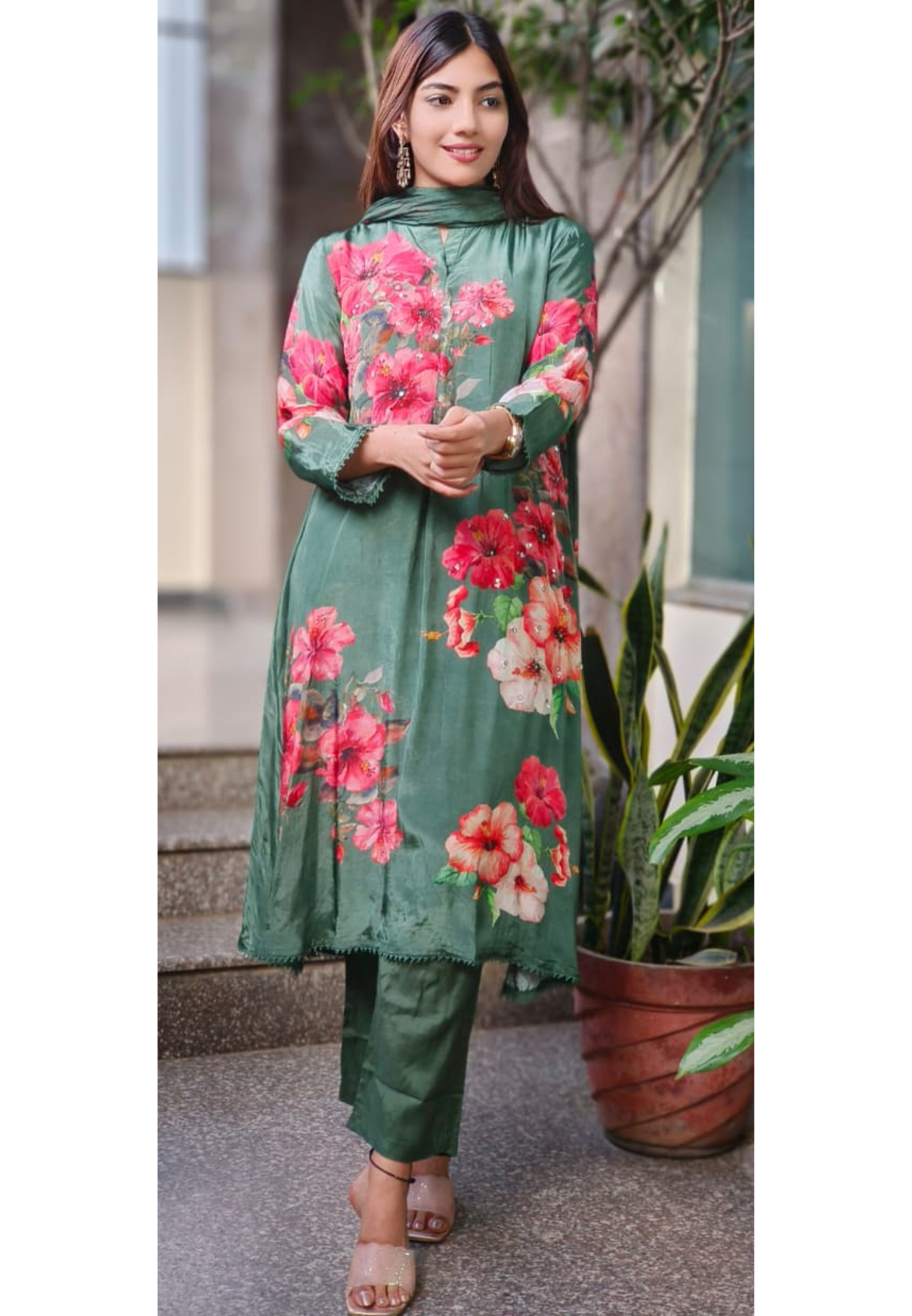 Green Elegance Flower Bloom Prints A-Line Full Suit Set With Dupatta In Crepe Fabric- 10673