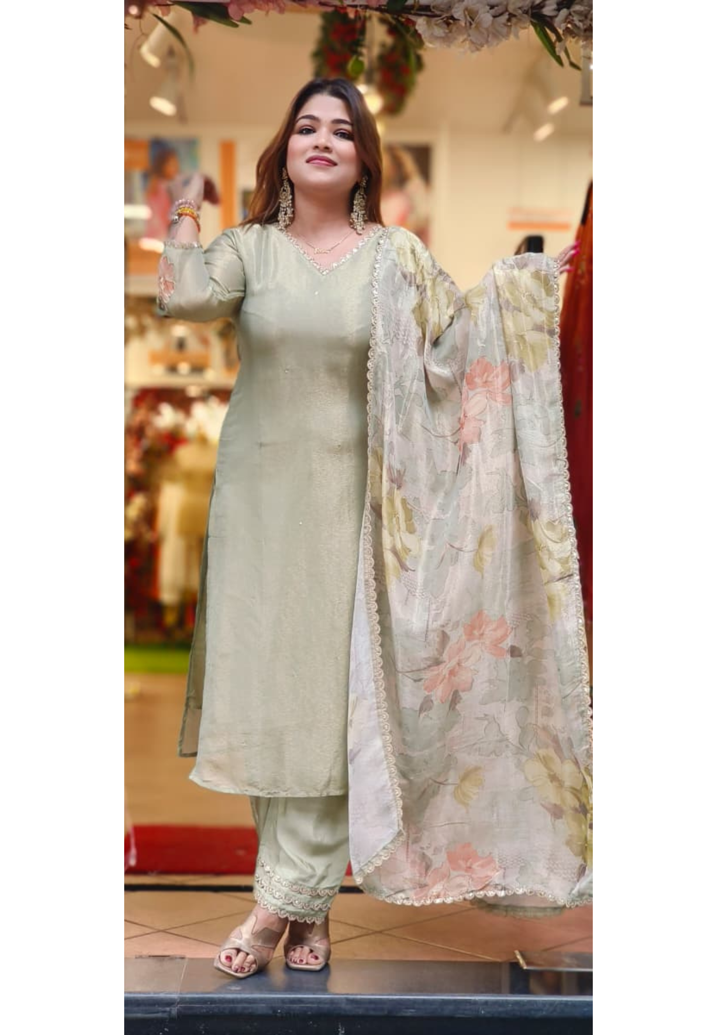 Floral Patch Glow Elegant Full Suit Set With Dupatta In Tissue Fabric-10838