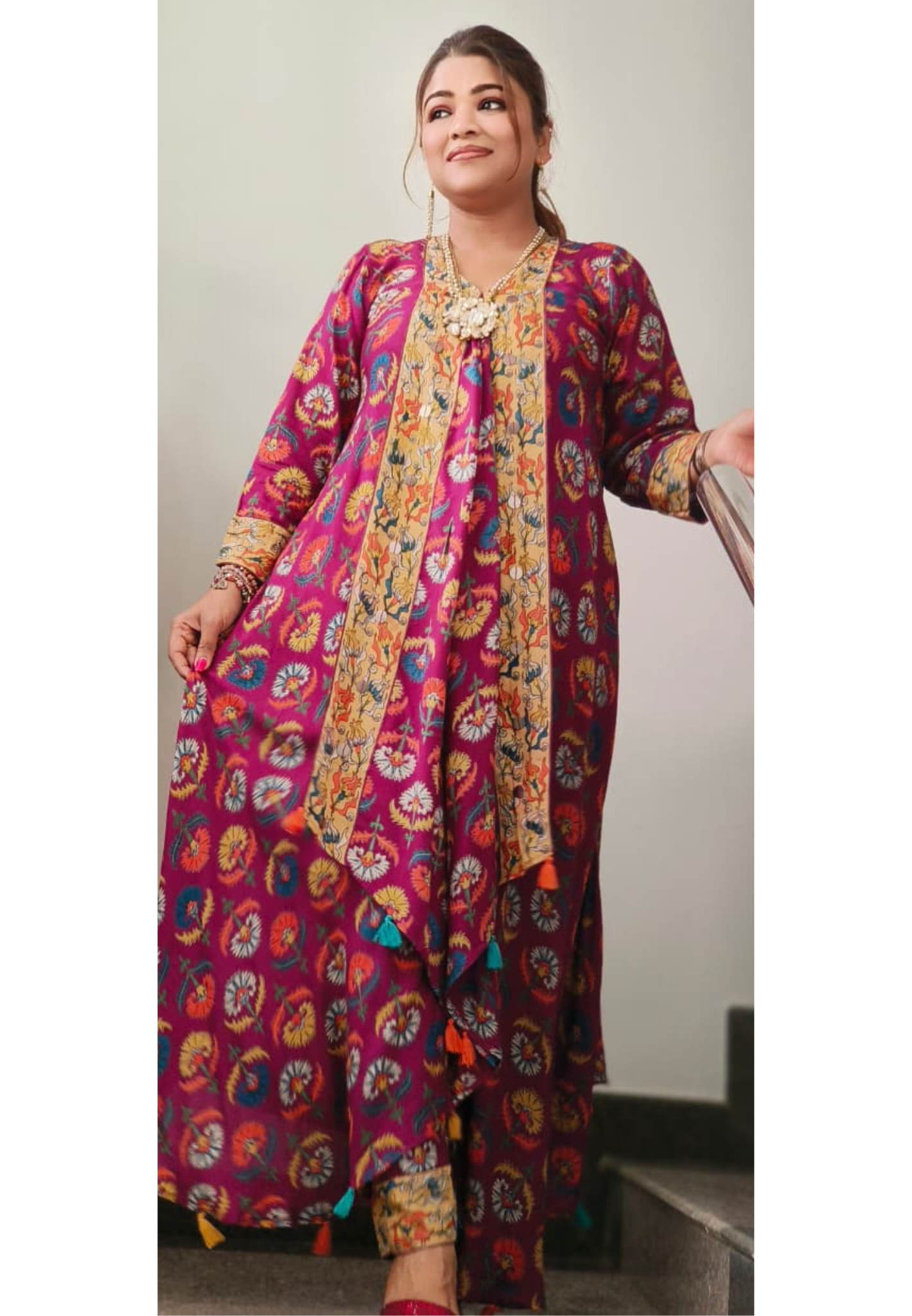 Indo Western Vibrant Mystic Blossom Printed Ethnic A-Line Kurta Pant Set In Muslin Fabric-10903