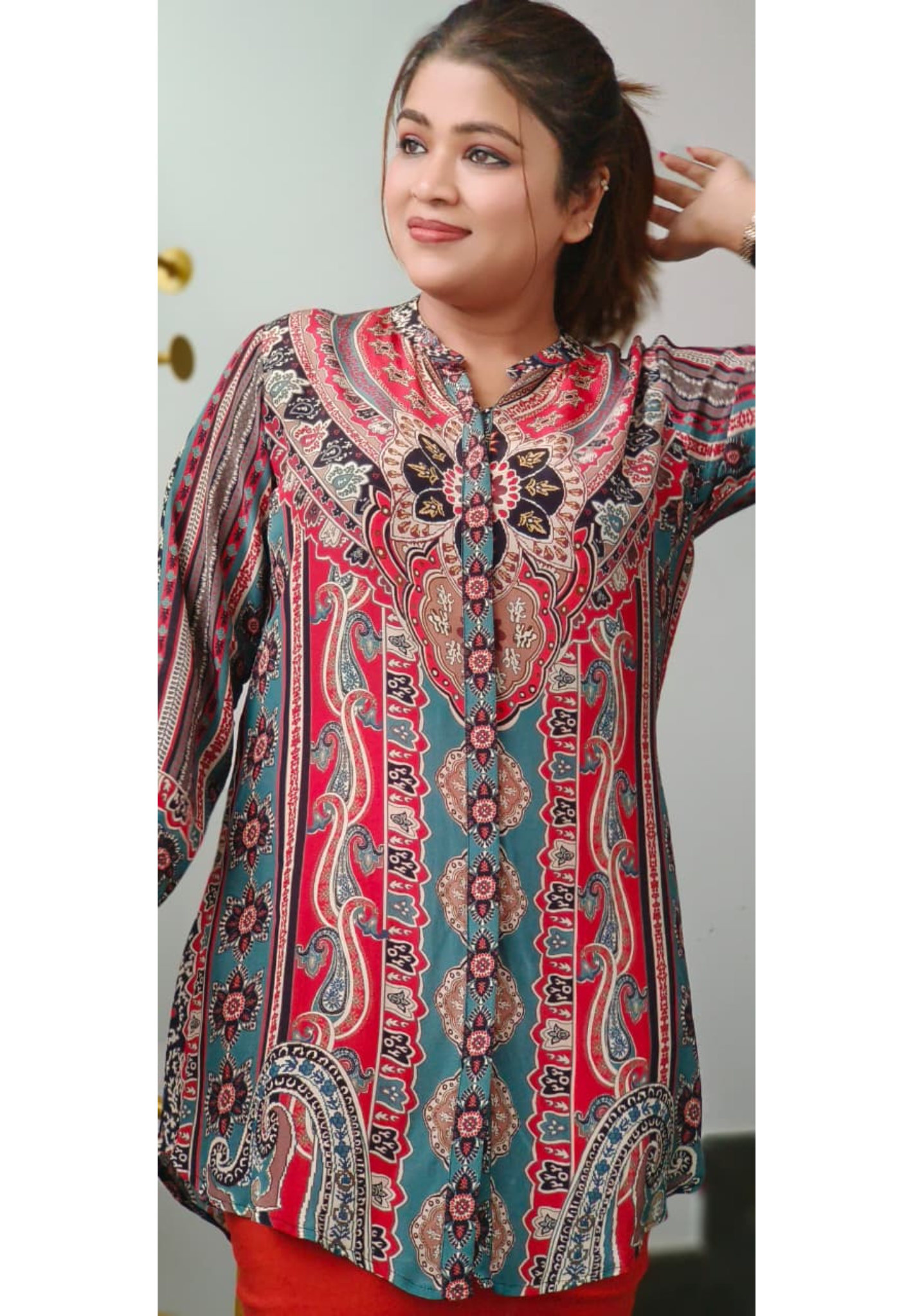 Fiery Bloom Printed Short Kurti Only In Crepe Fabric-10899
