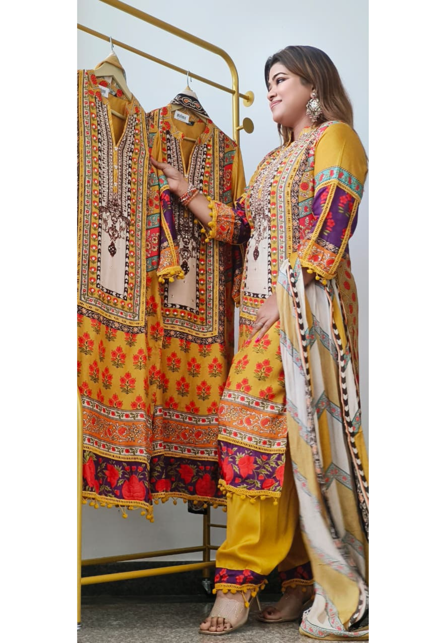 Multicolored Beautiful Placement Designed Lawn Full Suit Set With Dupatta & Farsi Bottom In Russian Silk Fabric- 10967