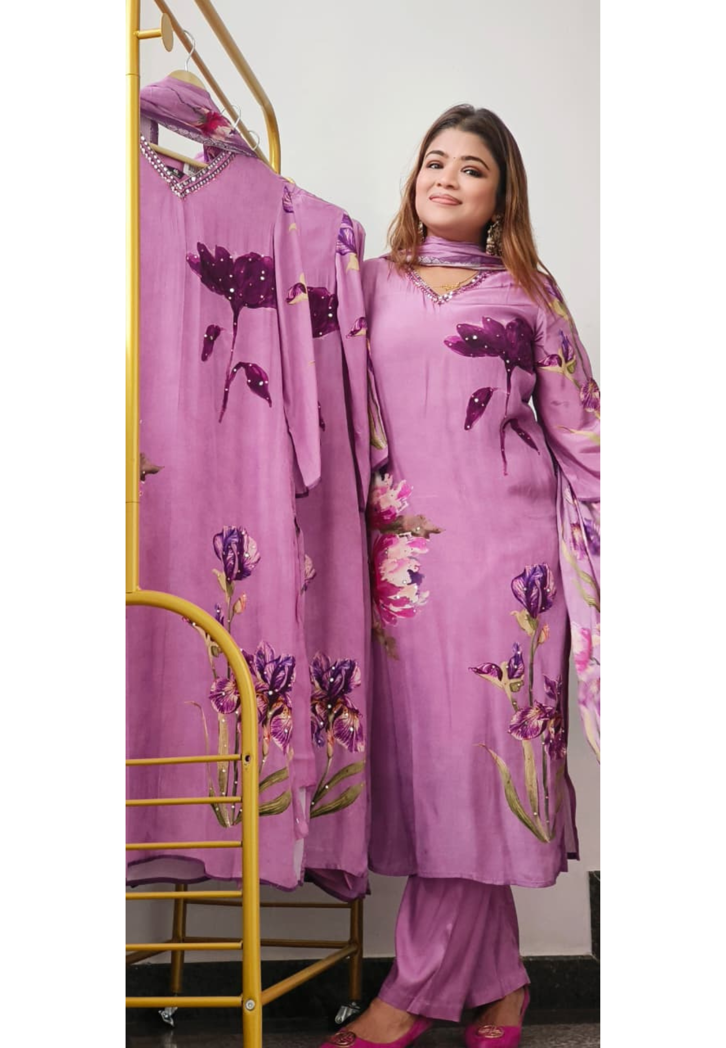 Light Handwork In Neck Floral Printed Crepe Full Suit Set With Chinon Dupatta- 10966