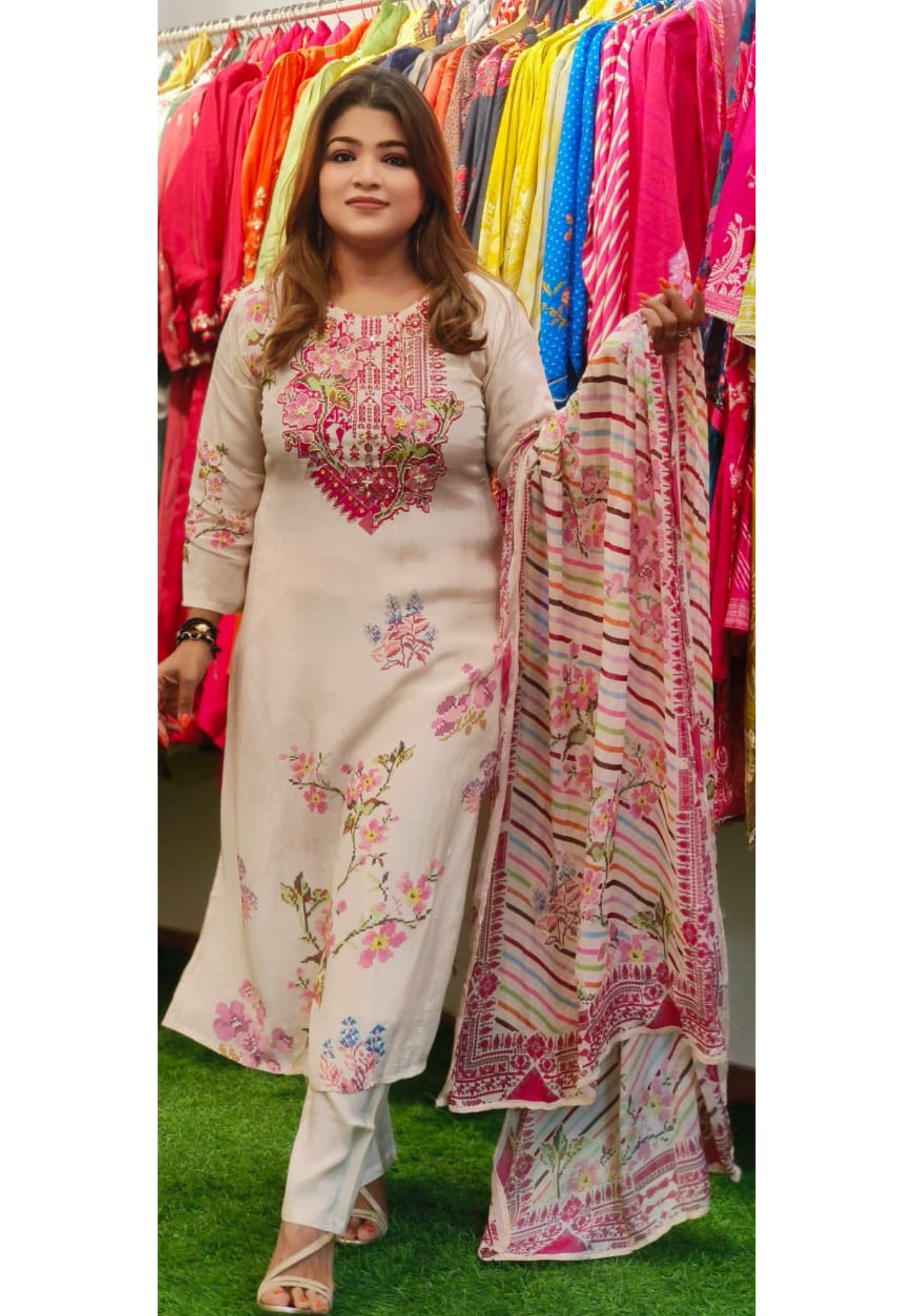 Complete Printed Floral Creamy Pastel Full Suit Set With Dupatta In Crepe Fabric