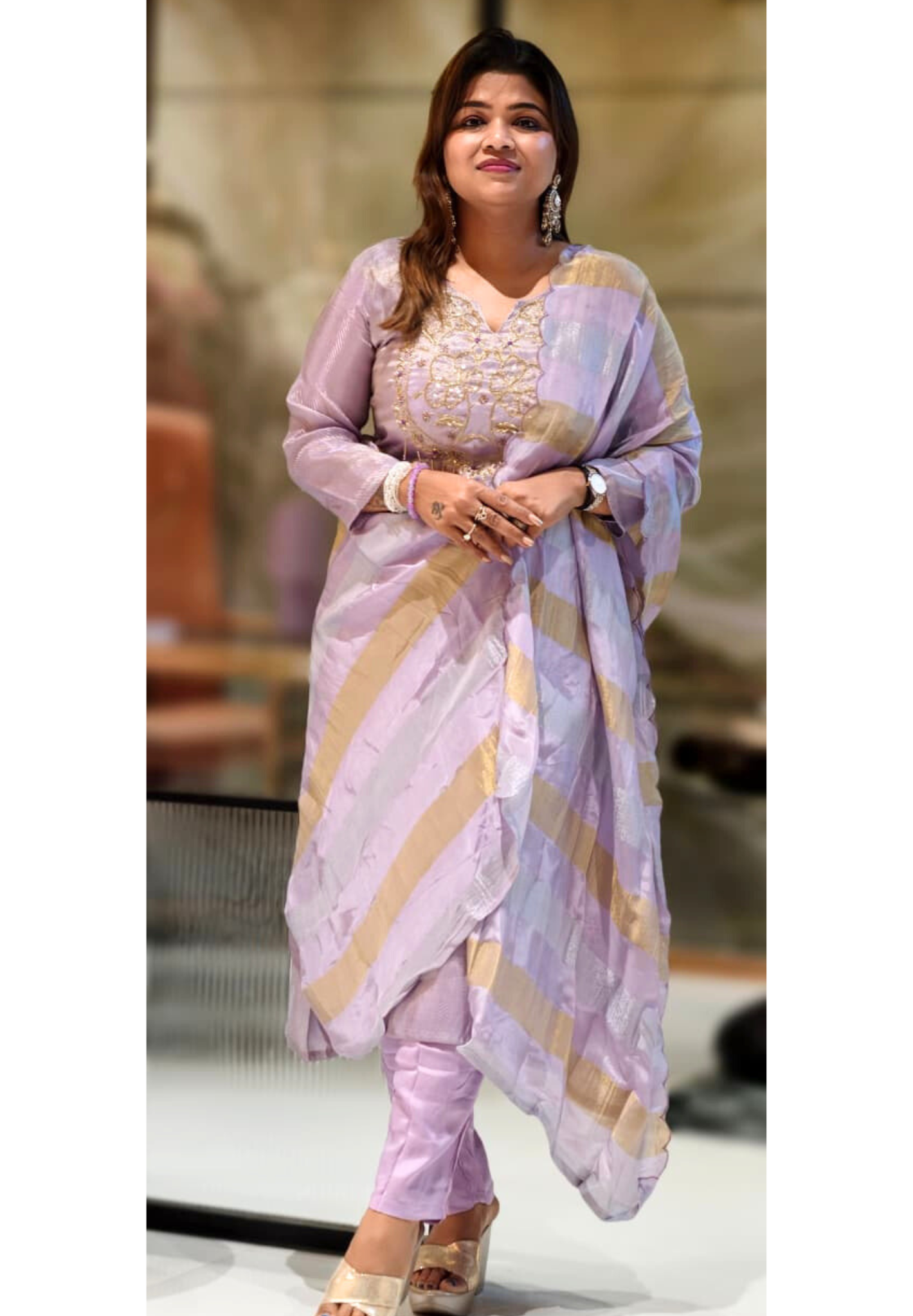 Lavender Blush Tasselled Shiny Tissue Full Suit Set With Dupatta-12998
