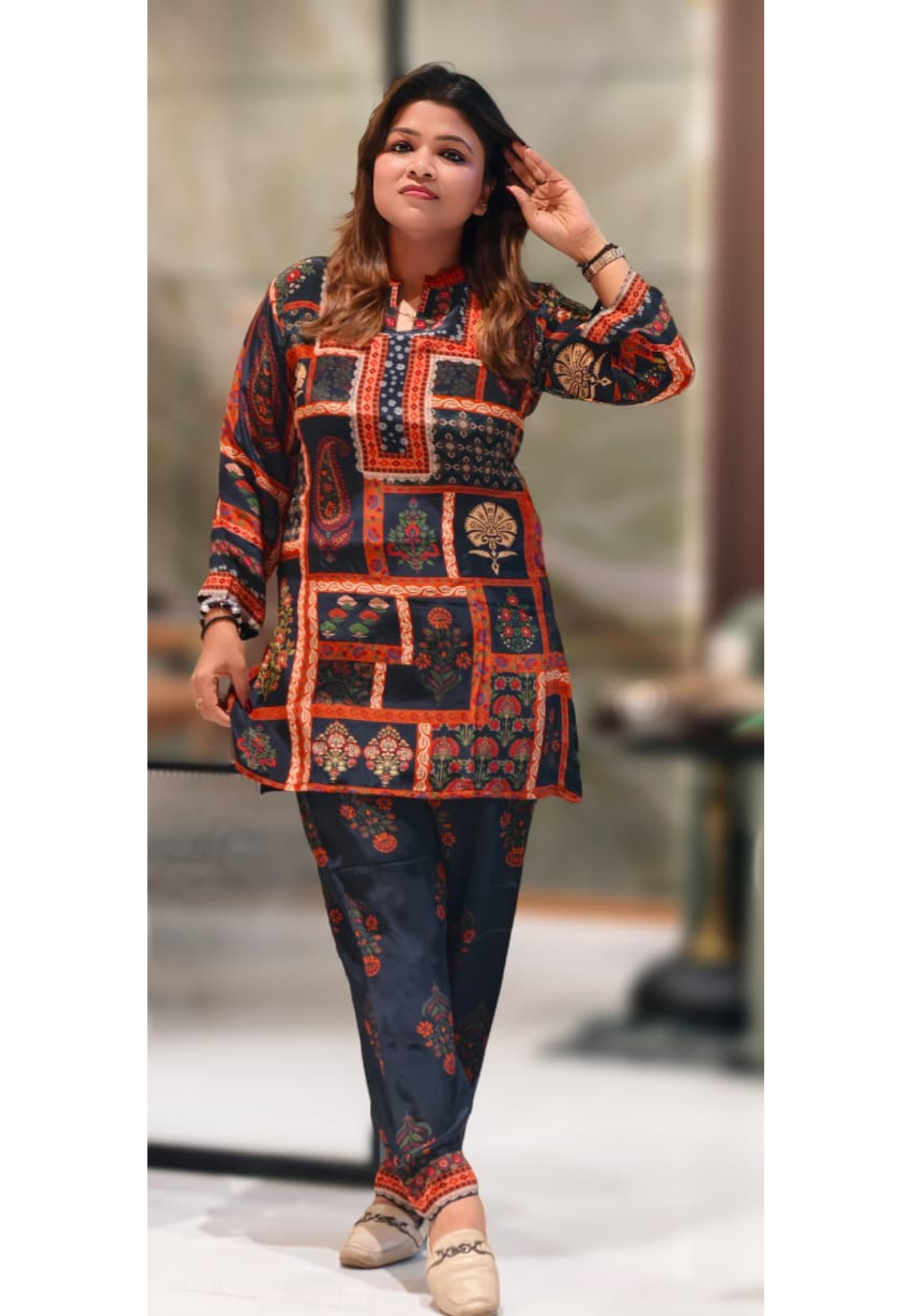 Floral Box Folk Print Mandarin Collar Kurta Pant Set In Crepe Fabric- 12952