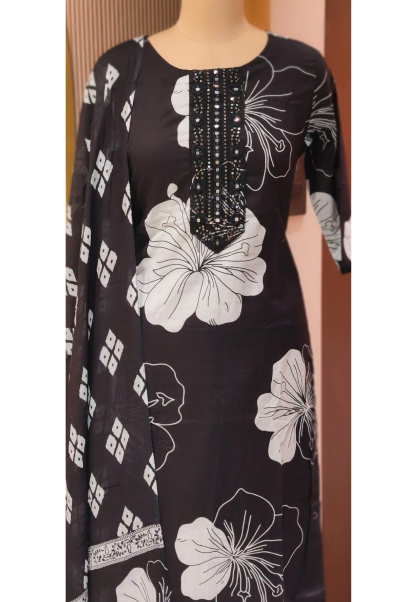 Floral Patch Look Printed Full Suit Set With Dupatta In Cotton Fabric