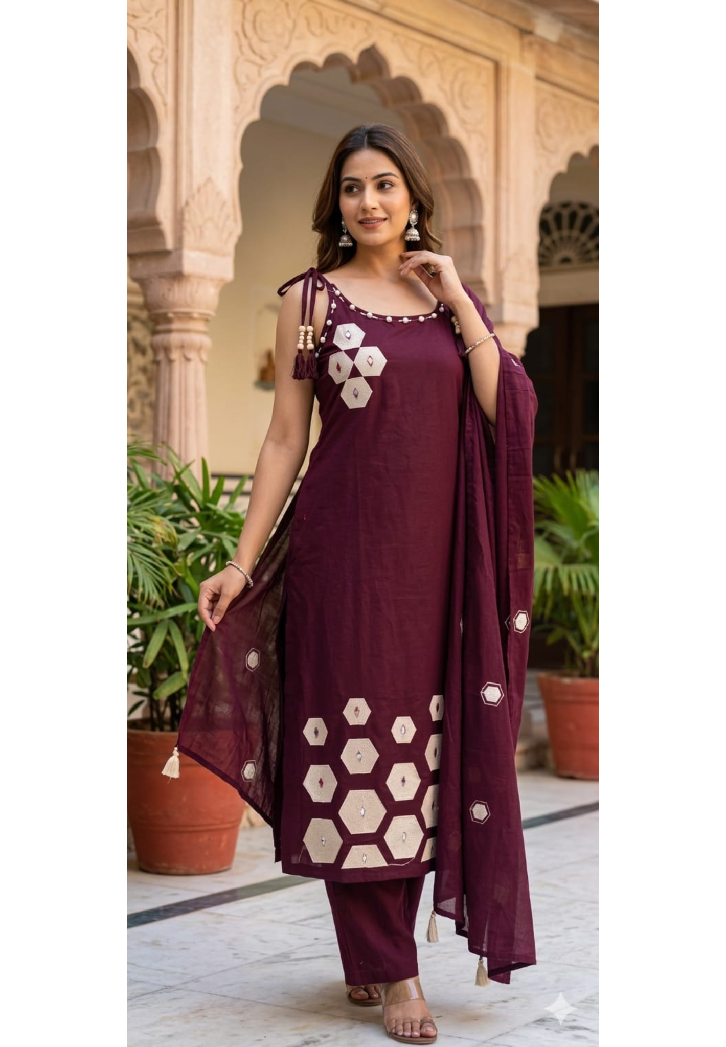 Summer Style Slevless Noodel Strap Cotton Embroidered Full Suit Set 13843