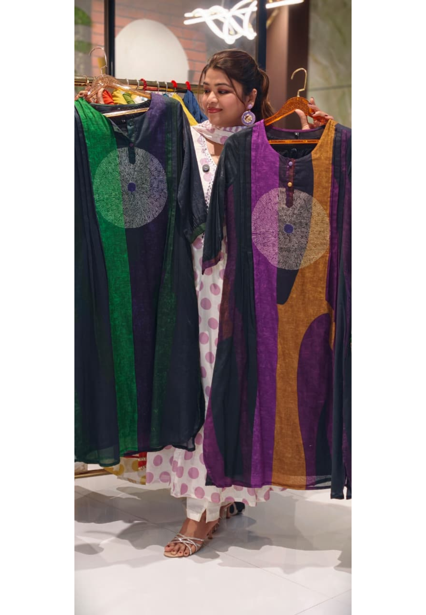 Coral Jellico's Scattered Casual Wear Kurta Pant In Mul Cotton Fabric- 14138 RB150