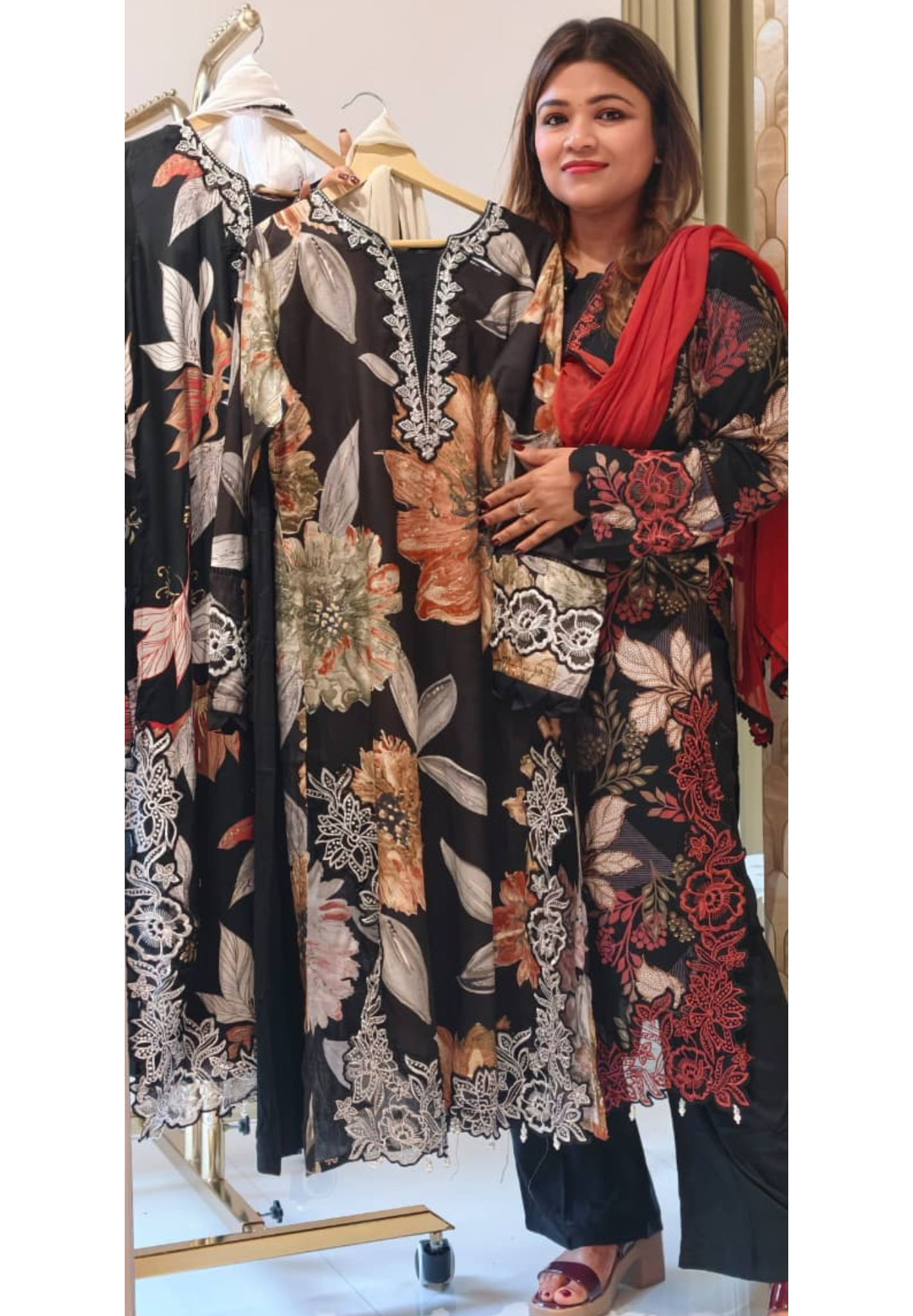 Pure Pakistani Look Floral Embroidery With Cut-Work Tassel Bold German Rayon Full Suit Set With Dupatta- 14674 RB386