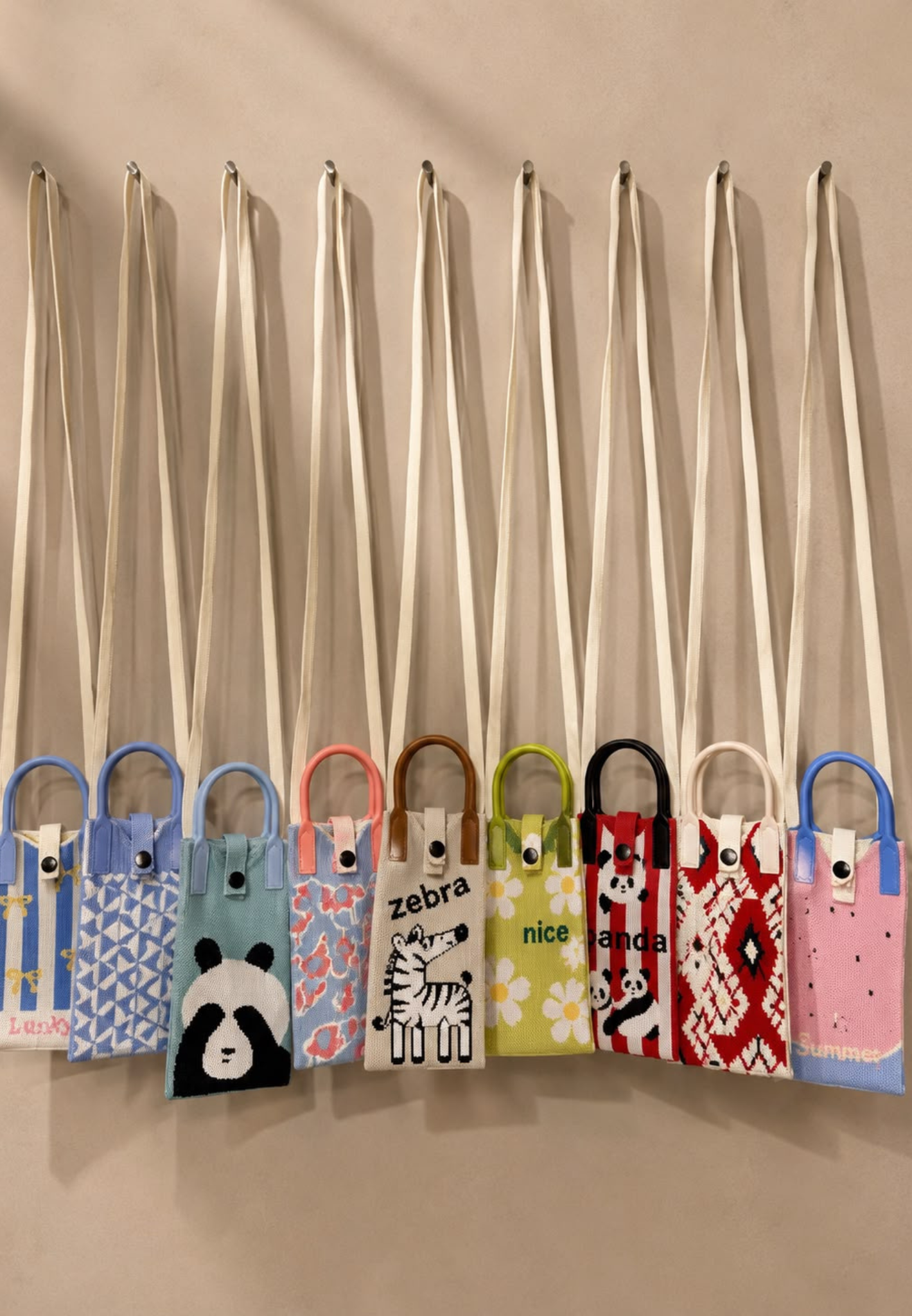 Elegant Soft Knitted Mobile Phone Sling Bag for Women & Girls, Cute Daisy Pattern Crossbody