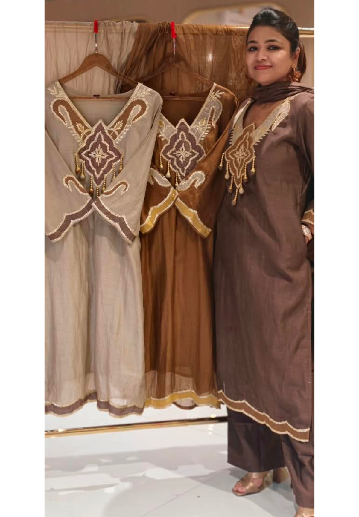 Surat Mul-Chanderi Neck Patch Dangle Accent Full  Suit Set Scallop Hem and Dupatta- 16677
