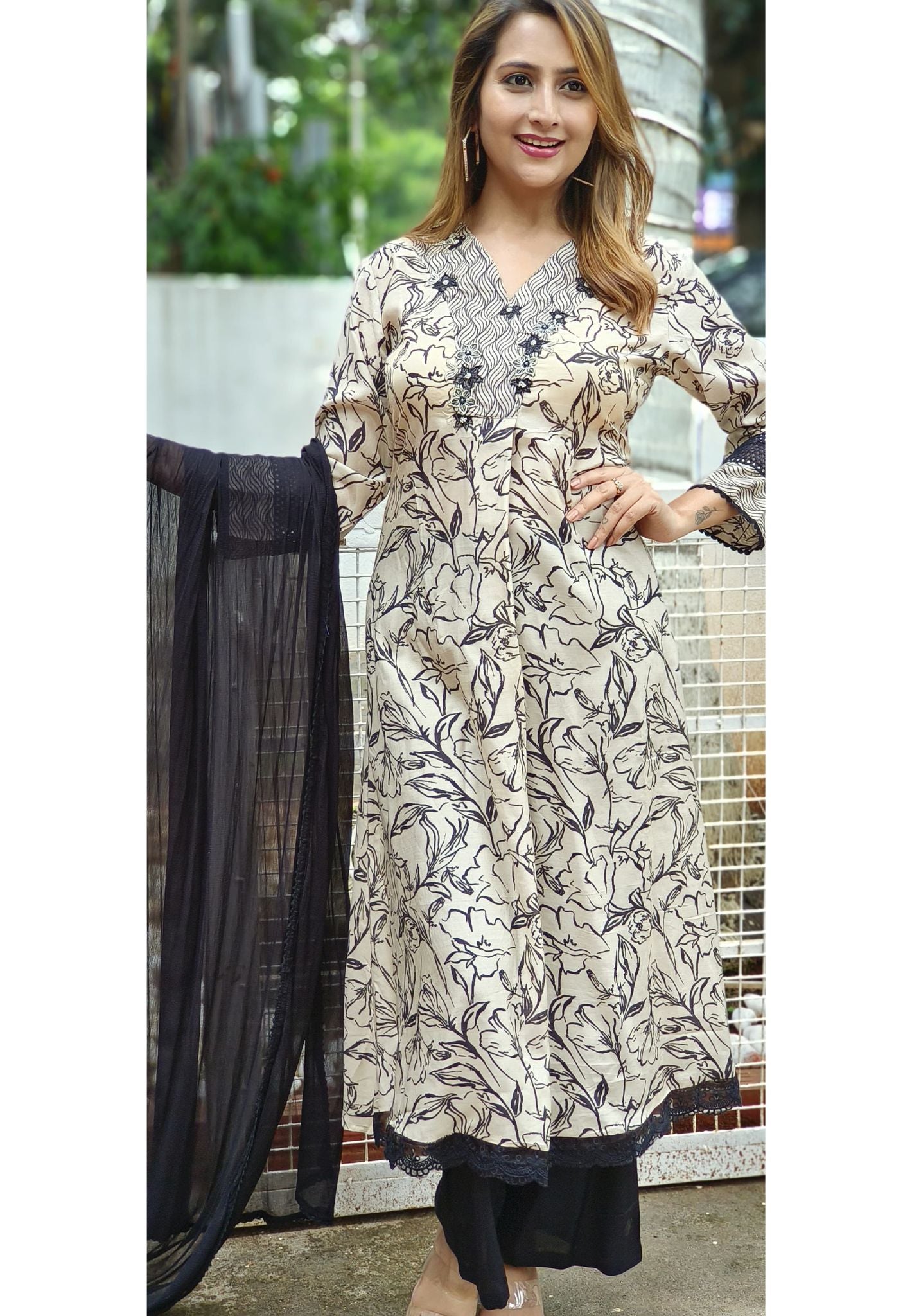 Stylish Muslin V-neck Embroidered aline kurta Pant with  chiffon dupatta DRYWASH-05478