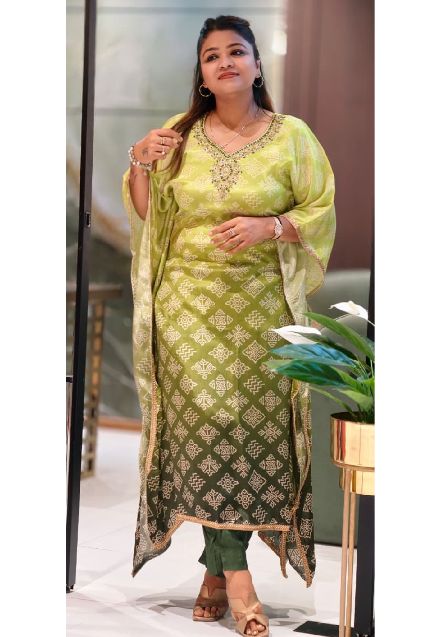 Dual Green Punch Mirror With Embroidery Neckline Printed Kaftan With Bottom In Crepe Fabric