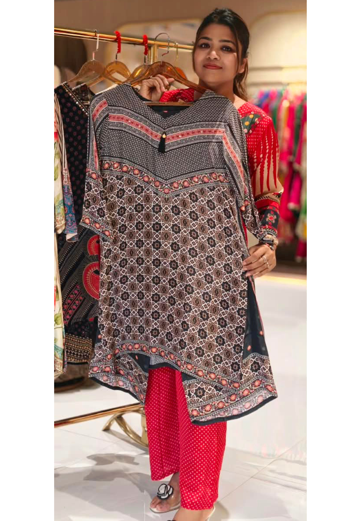 Black & Beige Monochrome Geometric Printed Kurta with V-Neck & Tassel Detail Co-Ord Set- 15239