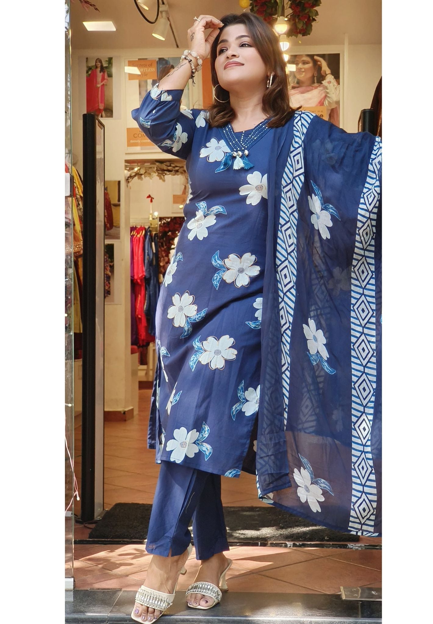 Flower Print Indigo Blue Pure Cotton V-Neck Kurta Pant With Dupatta-08355