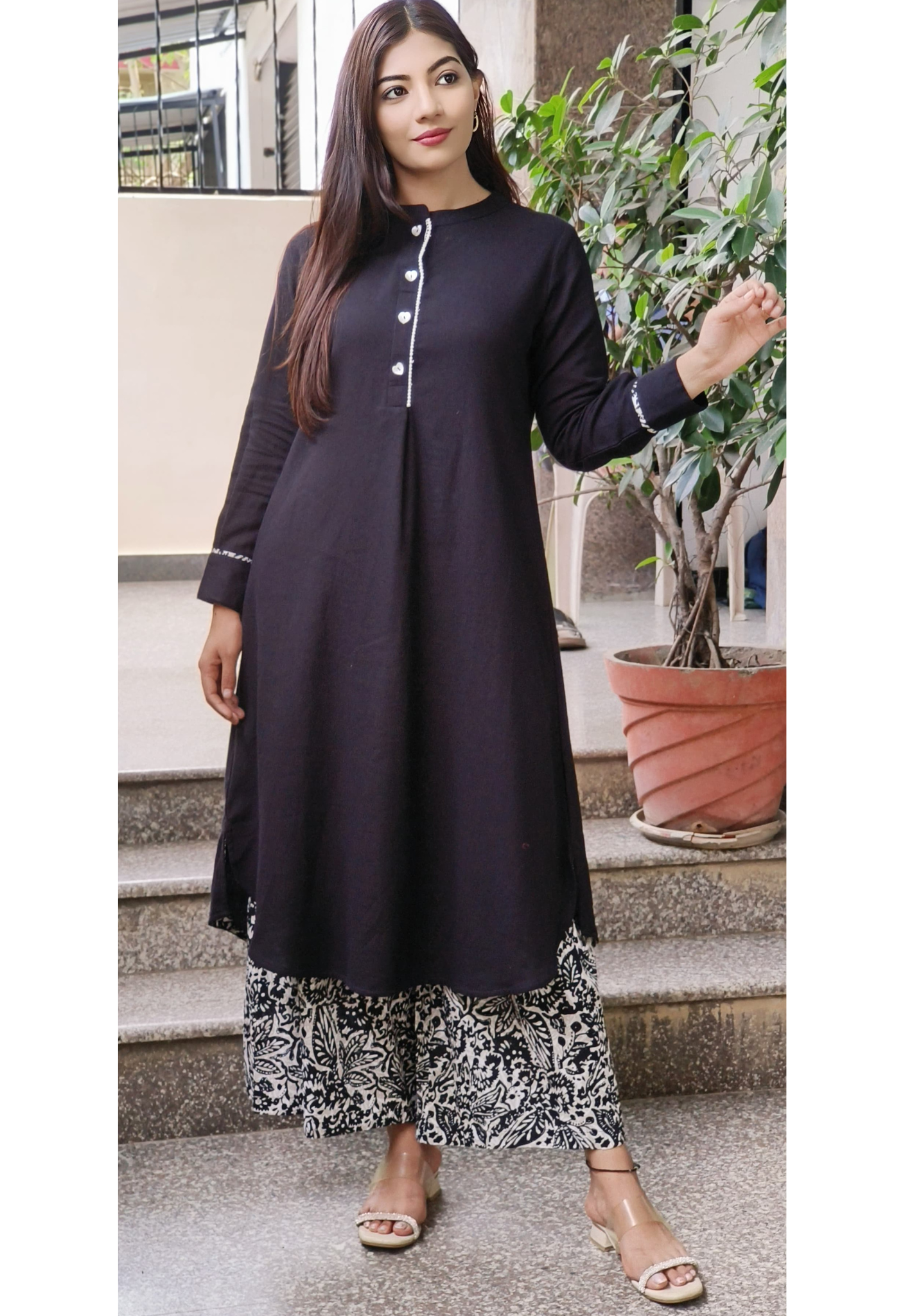 Solid Shade cotton Black top with Balck white Printed Palazzo Pant 09195