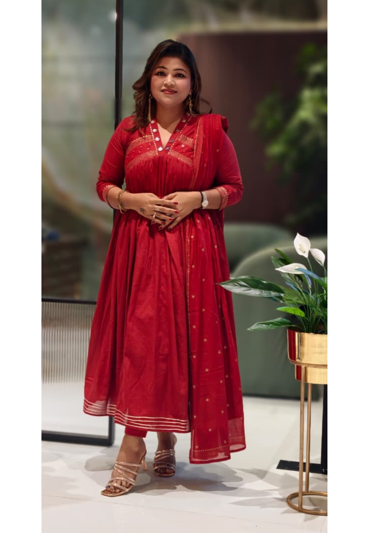 Golden Elegant Lace With Mirror Work Alia Cut A-Line Mul Cotton Full Suit Set With Dupatta-13043 (Maroon Colour Dispatching After 10 Days)