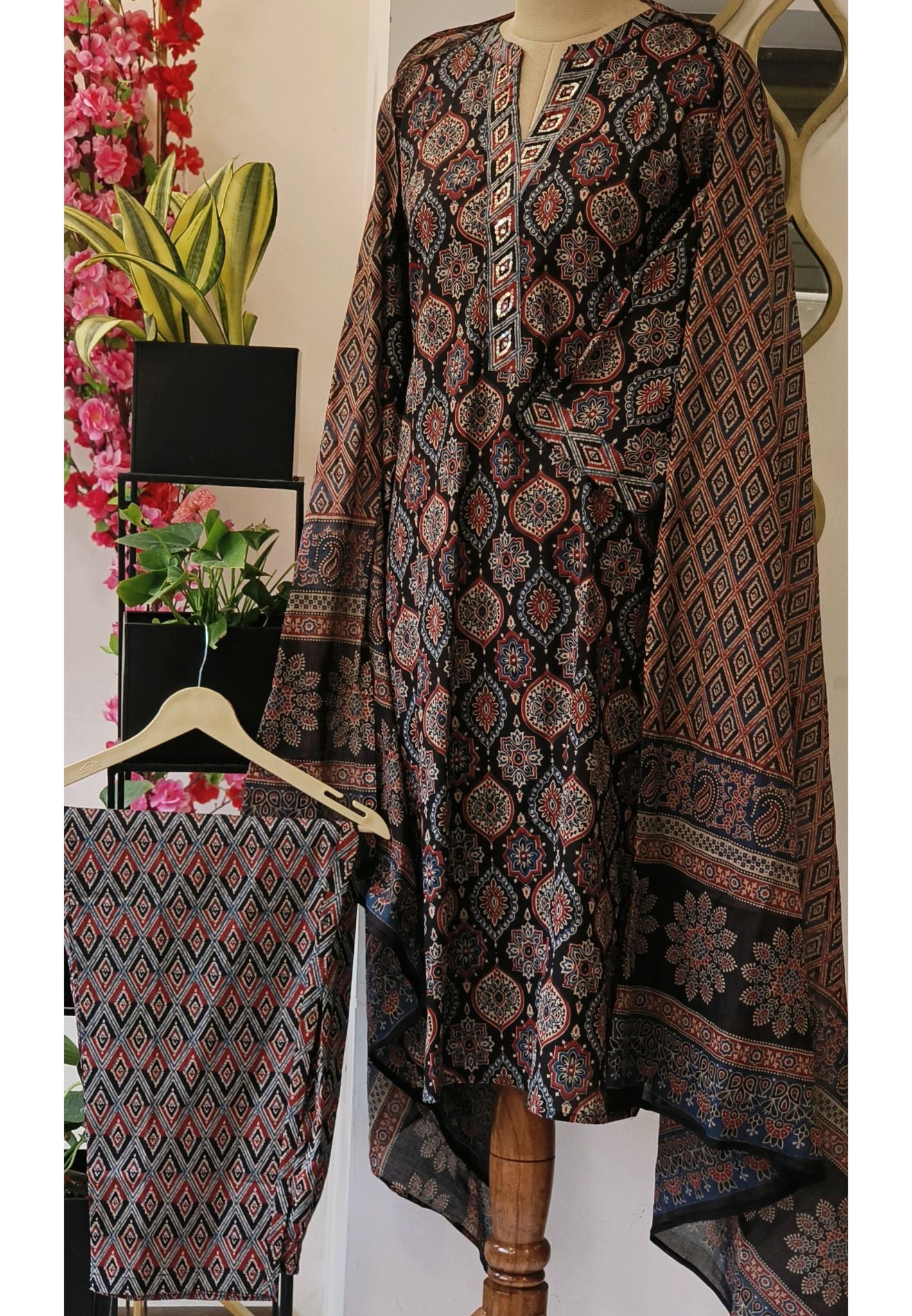 Floral Printed V Neck Embroidered Full Suit with Cotton Dupatta-05315