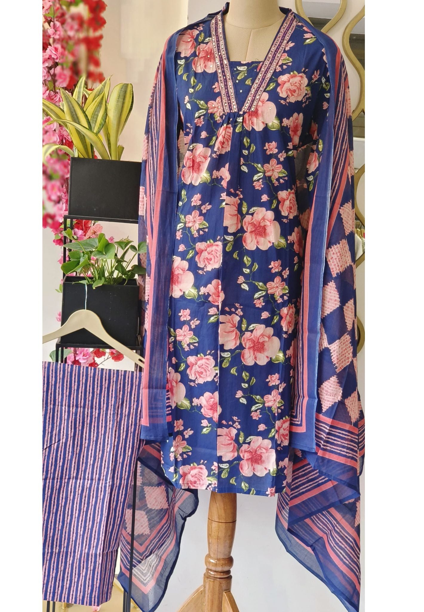 Blue Summer floral  Printed Cotton kurta with pant and Dupatta-05370