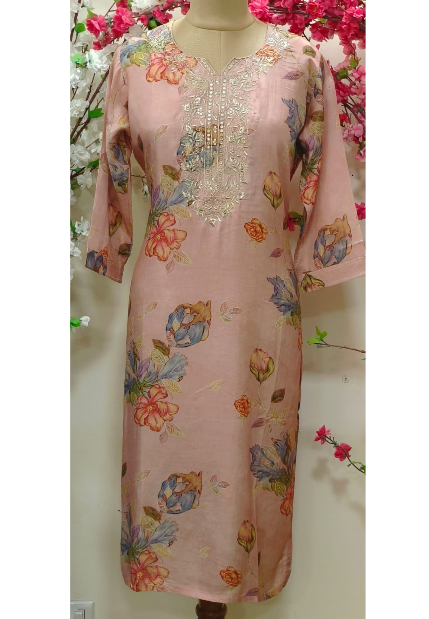 Floral Printed muslin Zari  embroiderd only kurti-05976