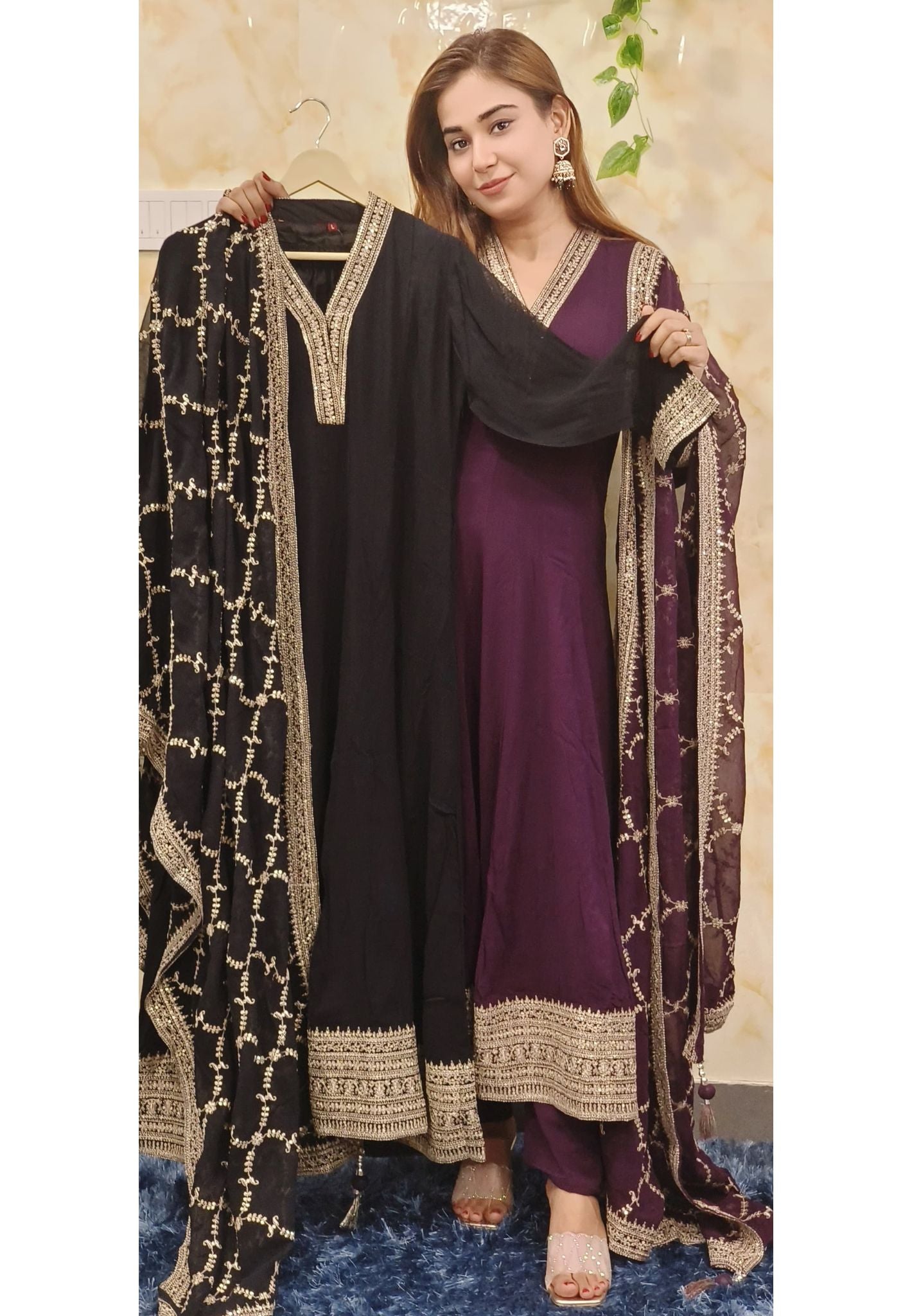 Beautiful V-Neck Zardozi Embroidery Anarkali Full Set-08222