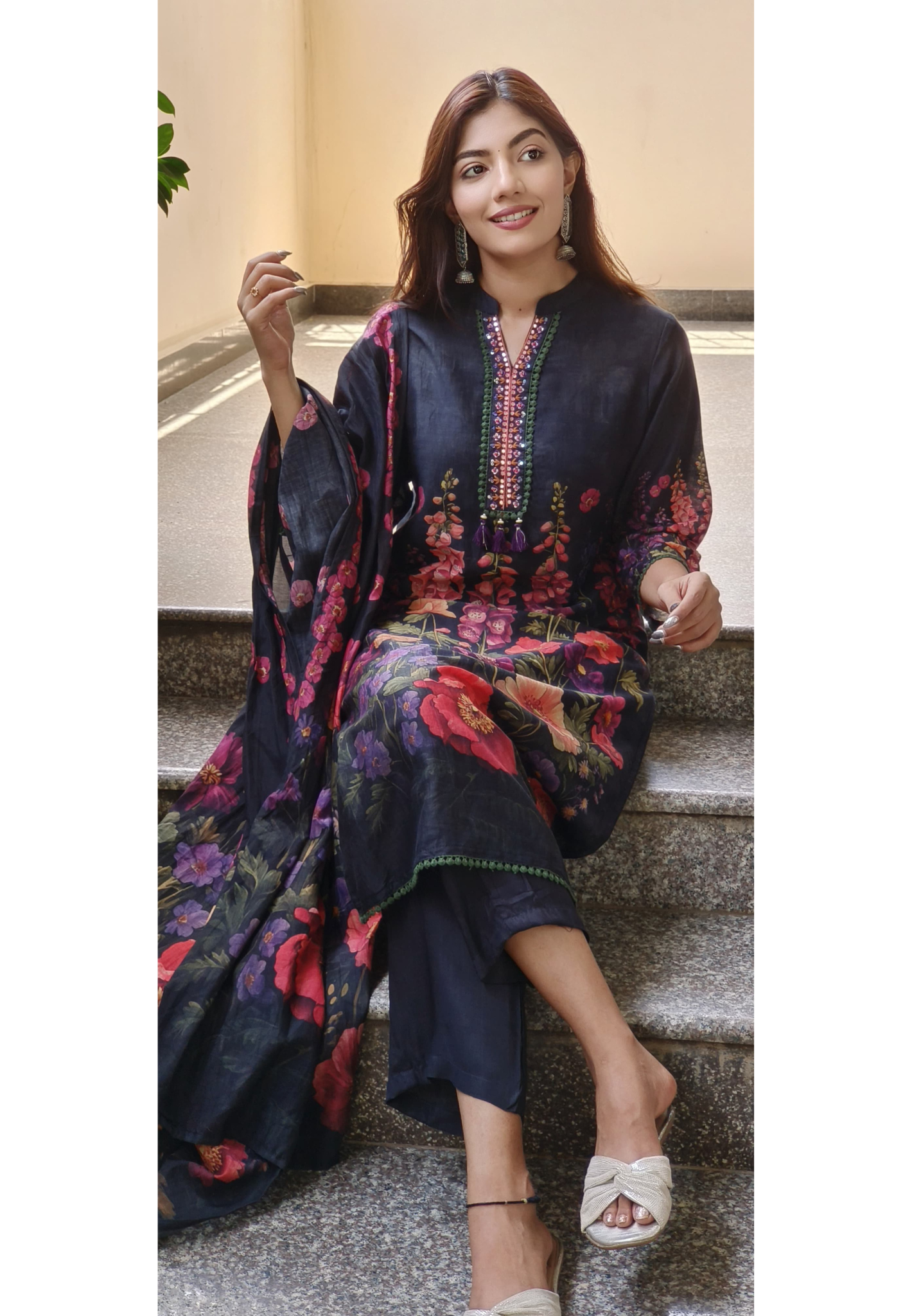 Floral Printed Black Mul Cotton Full Kurta Pant Set With Dupatta- 09589