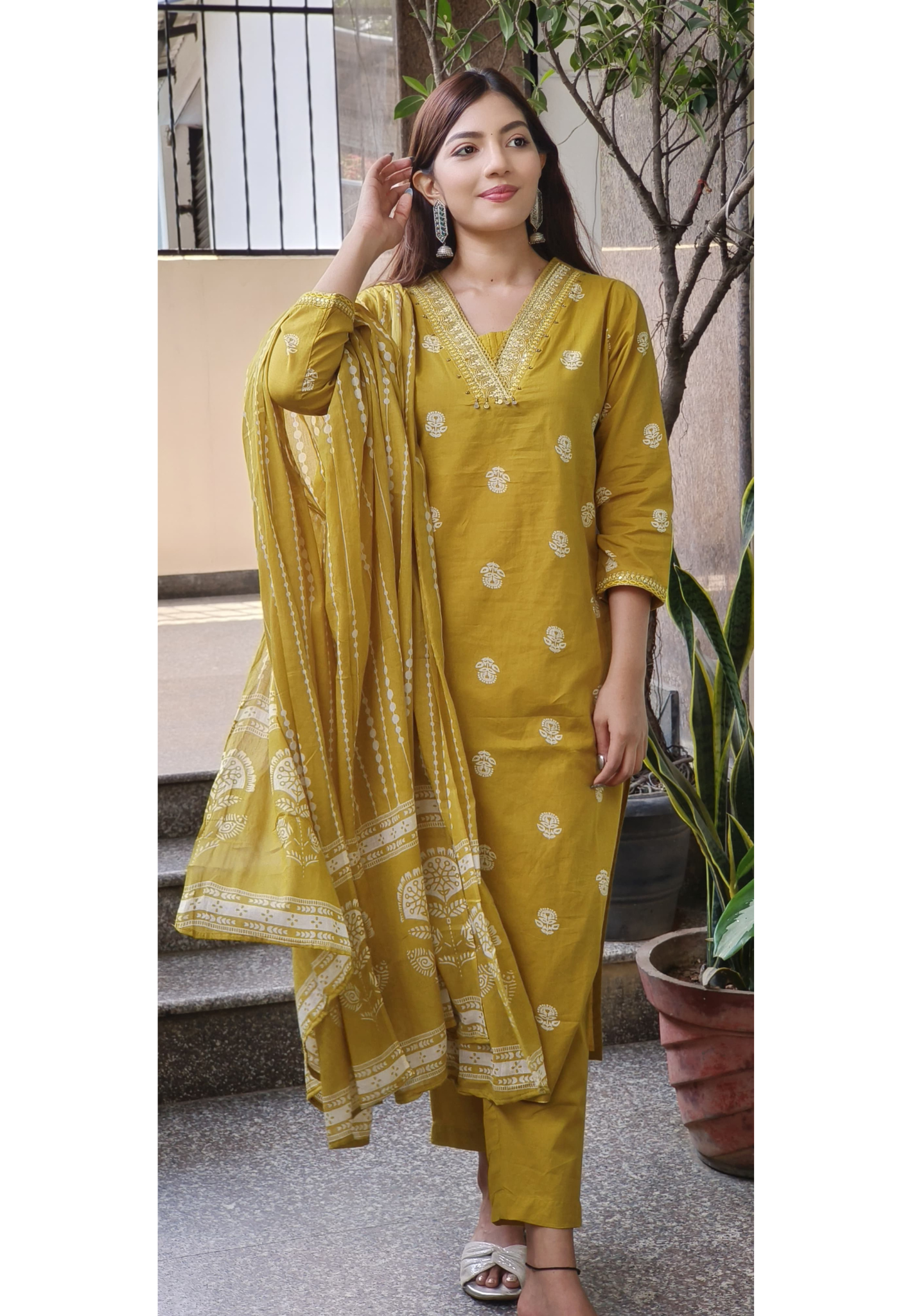V-Neck Full Cotton Kurta Pant Set With Dupatta- 09608