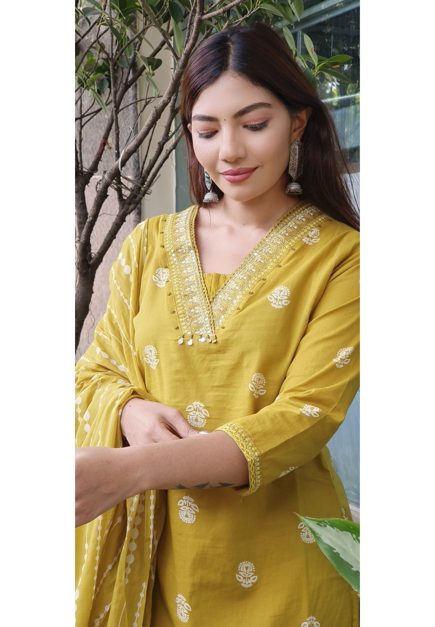 V-Neck Full Cotton Kurta Pant Set With Dupatta- 09608