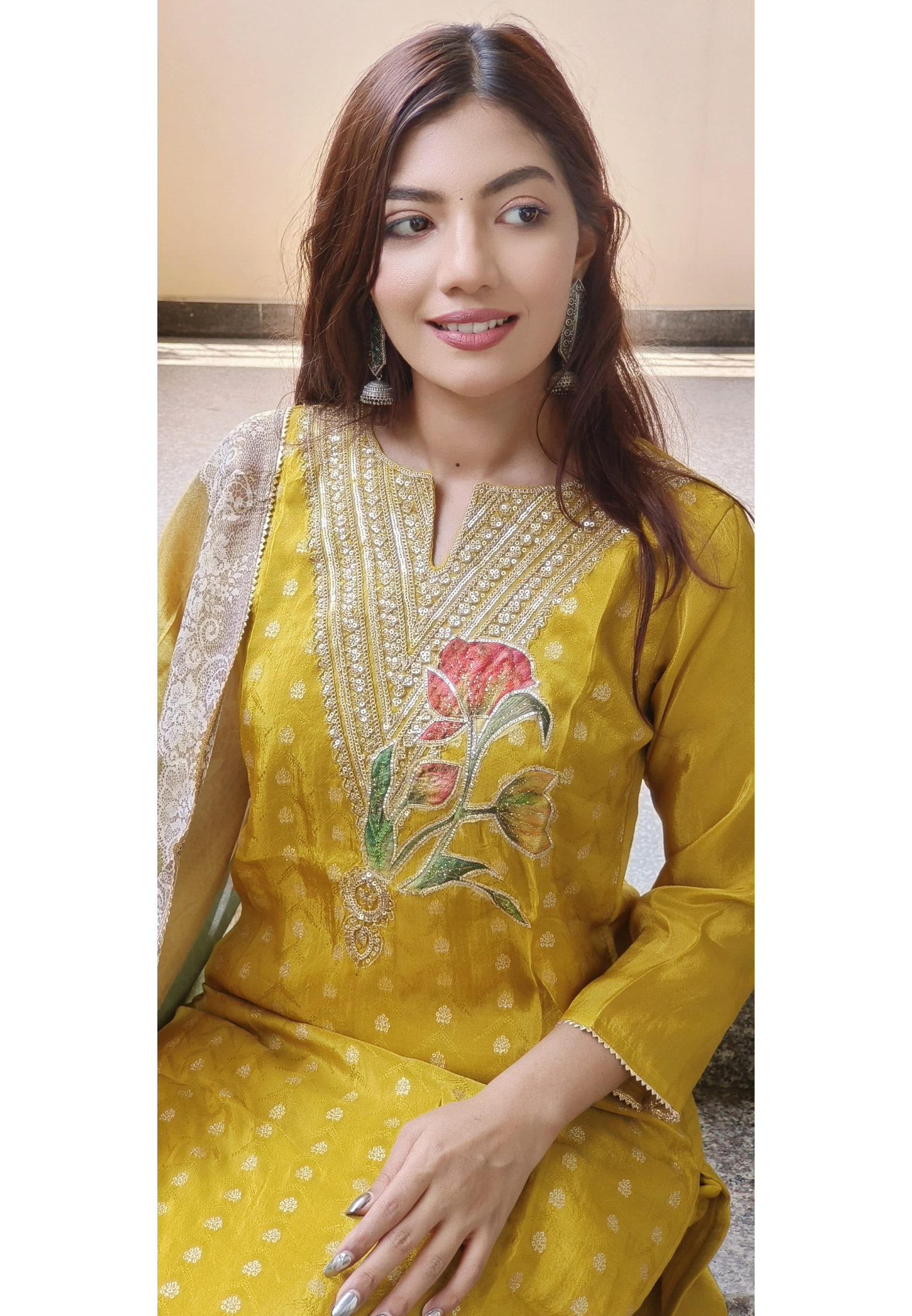 Tissue Fabric Zari Work  Full Kurta Pant Set With Floral Dupatta- 09587