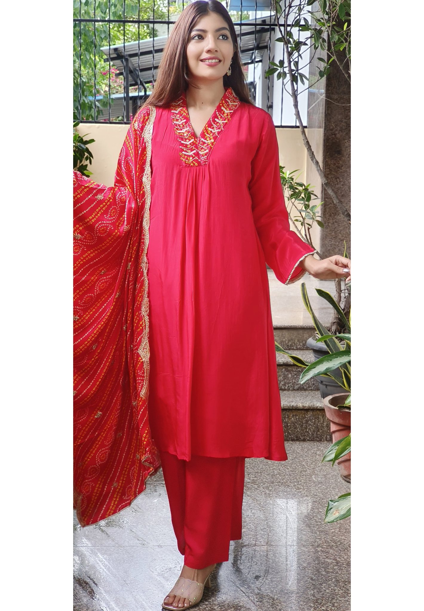 Zari Neck Work Kurta With Loose Bottom And Beautiful Bandhani Print Dupatta Set- 09677