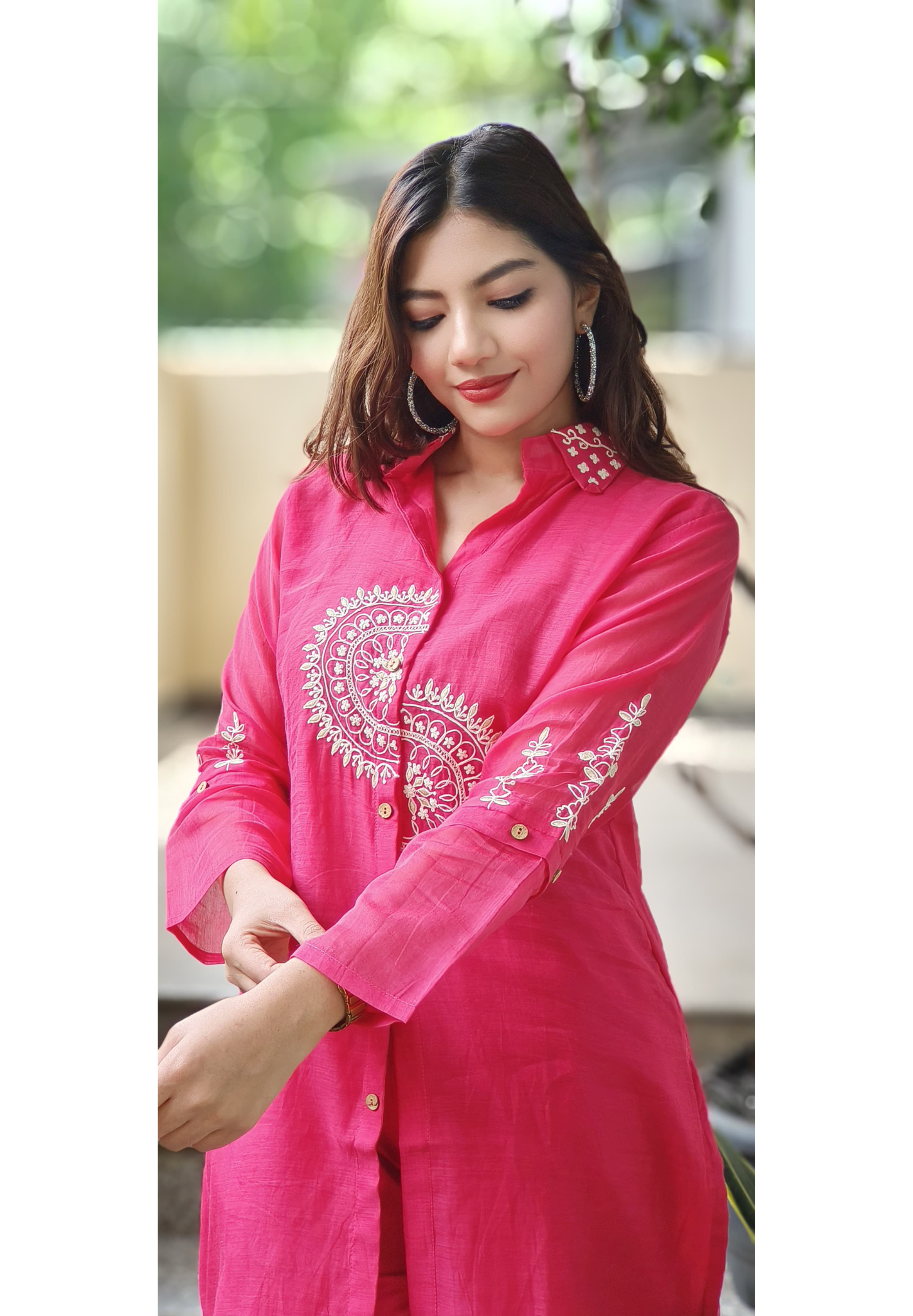 Floral Thread Embroidered Handwork Collared Co-Ord Set In Mul Chanderi